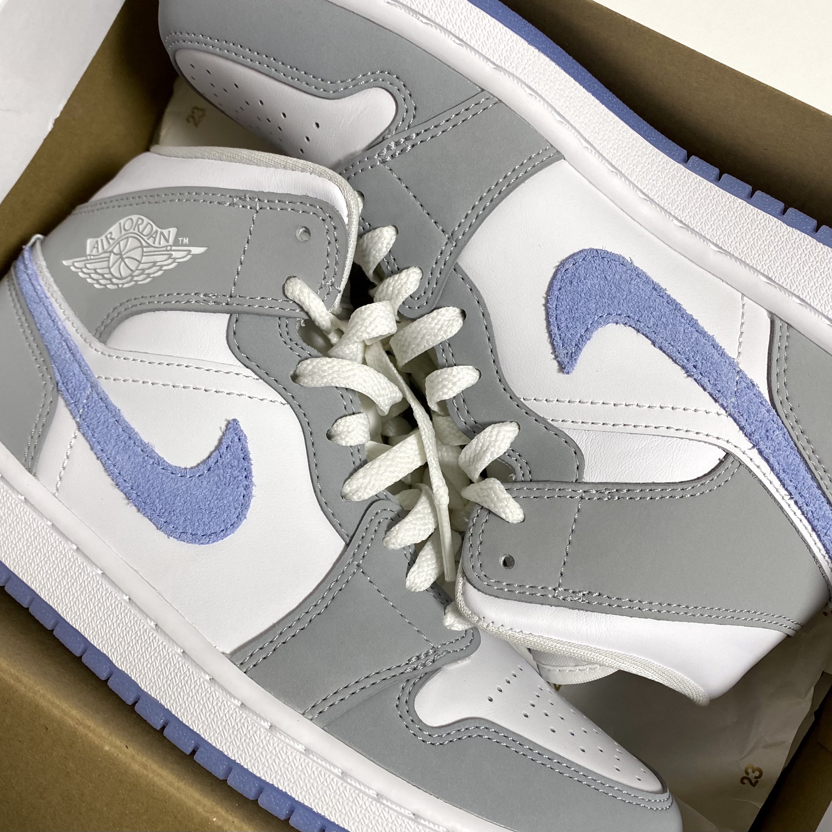 (W) Jordan 1 Mid Wolf Grey 착용 스타일