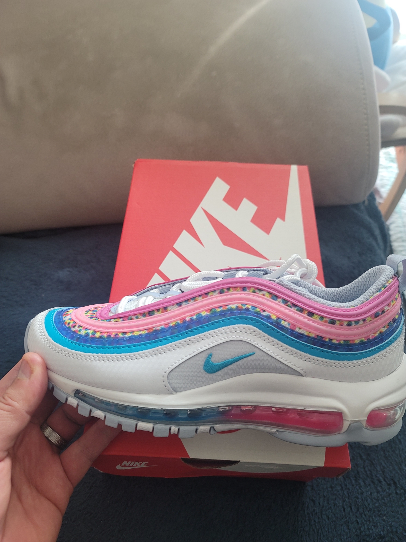 (GS) Nike Air Max 97 SE White Blue Lightning 착용 스타일