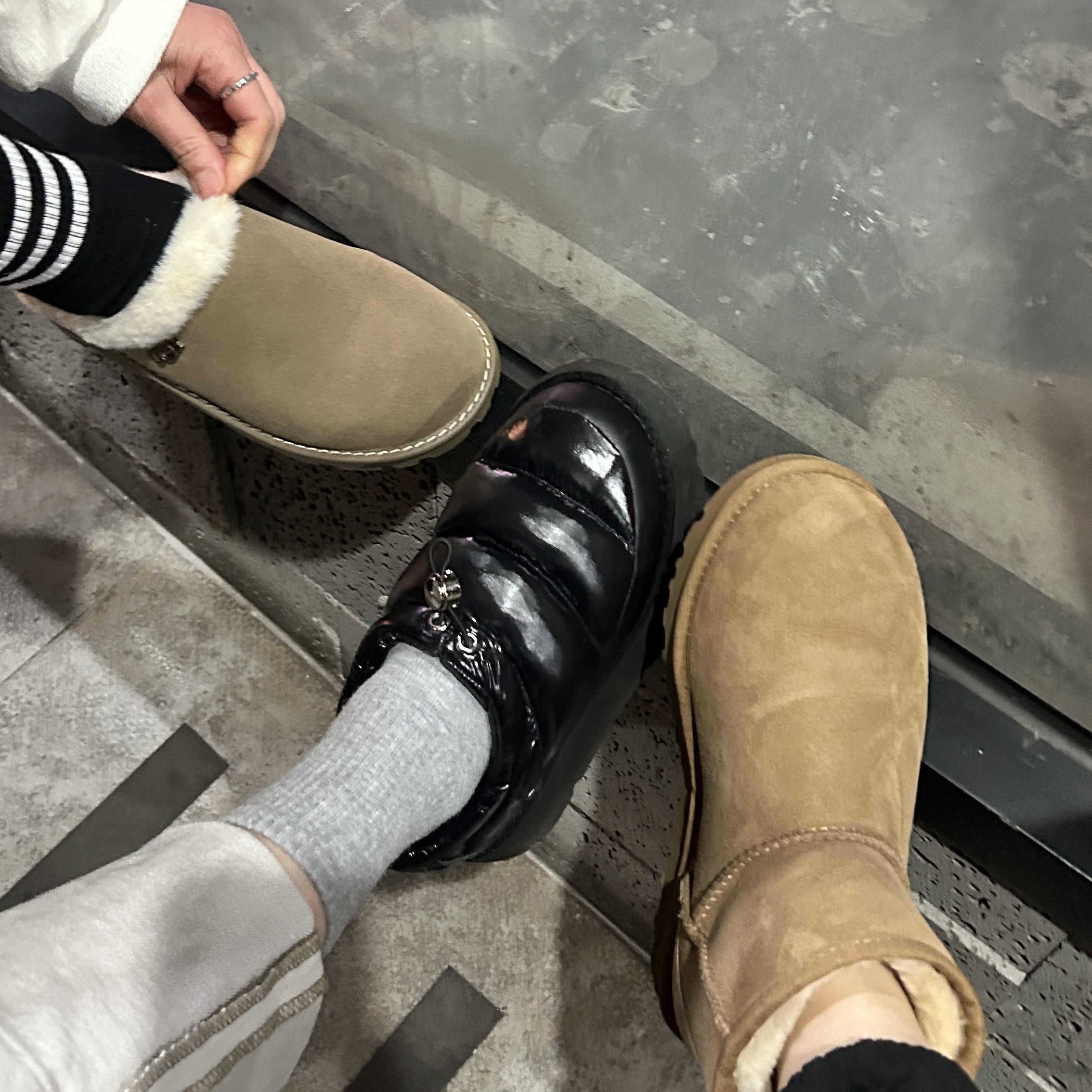 (W) UGG Classic Mini II Boots Chestnut 착용 스타일