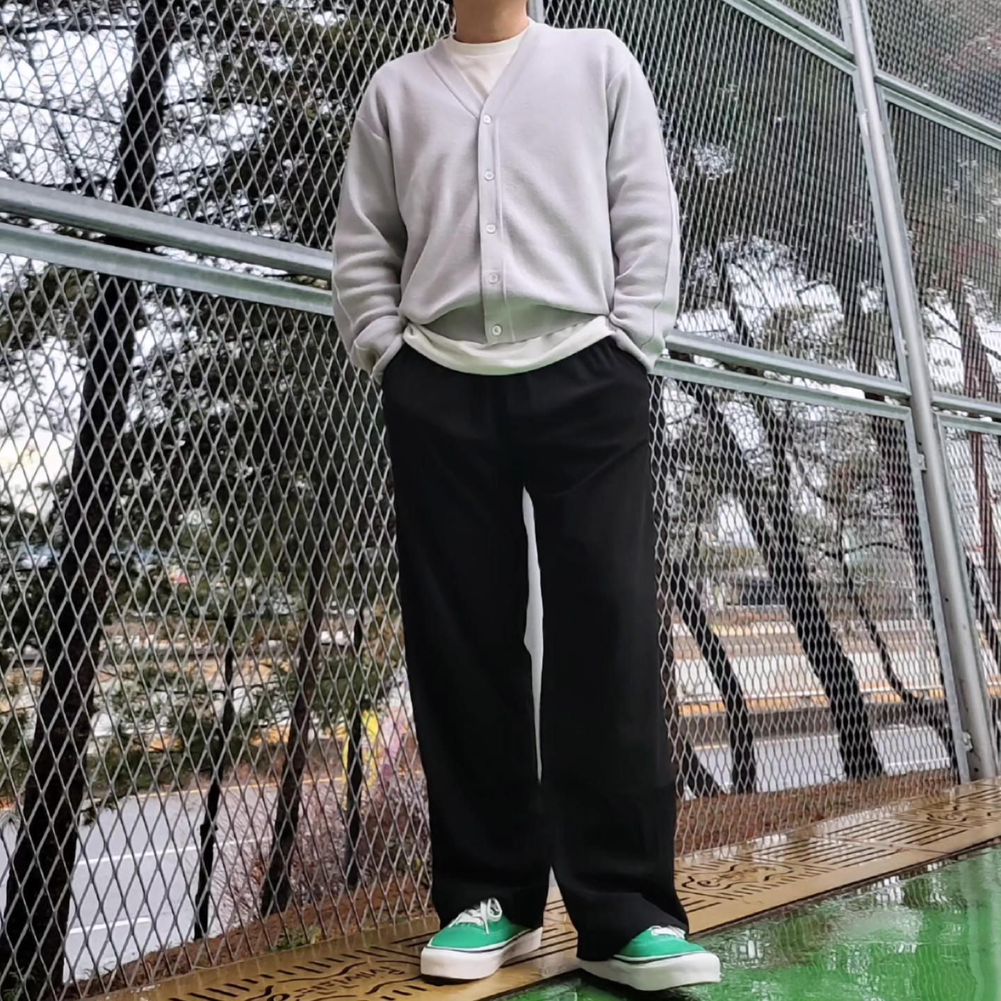 반스 어센틱 44 DX 애너하임 팩토리 에메랄드 그린 착용 스타일 - 2