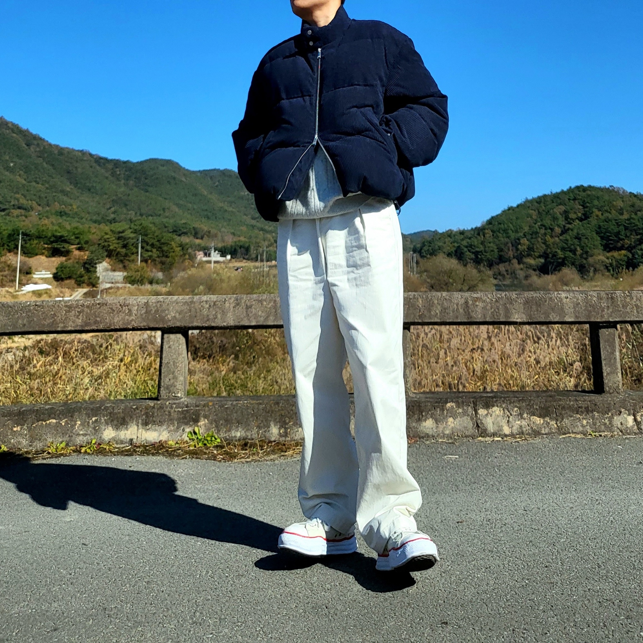 Maison Mihara Yasuhiro Peterson OG Sole Canvas Low-top Sneakers Natural 착용 스타일 - 1