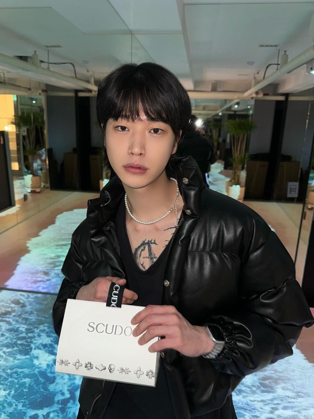 Scudo Plain Slim Pearl Necklace 6mm 착용 스타일 - 2