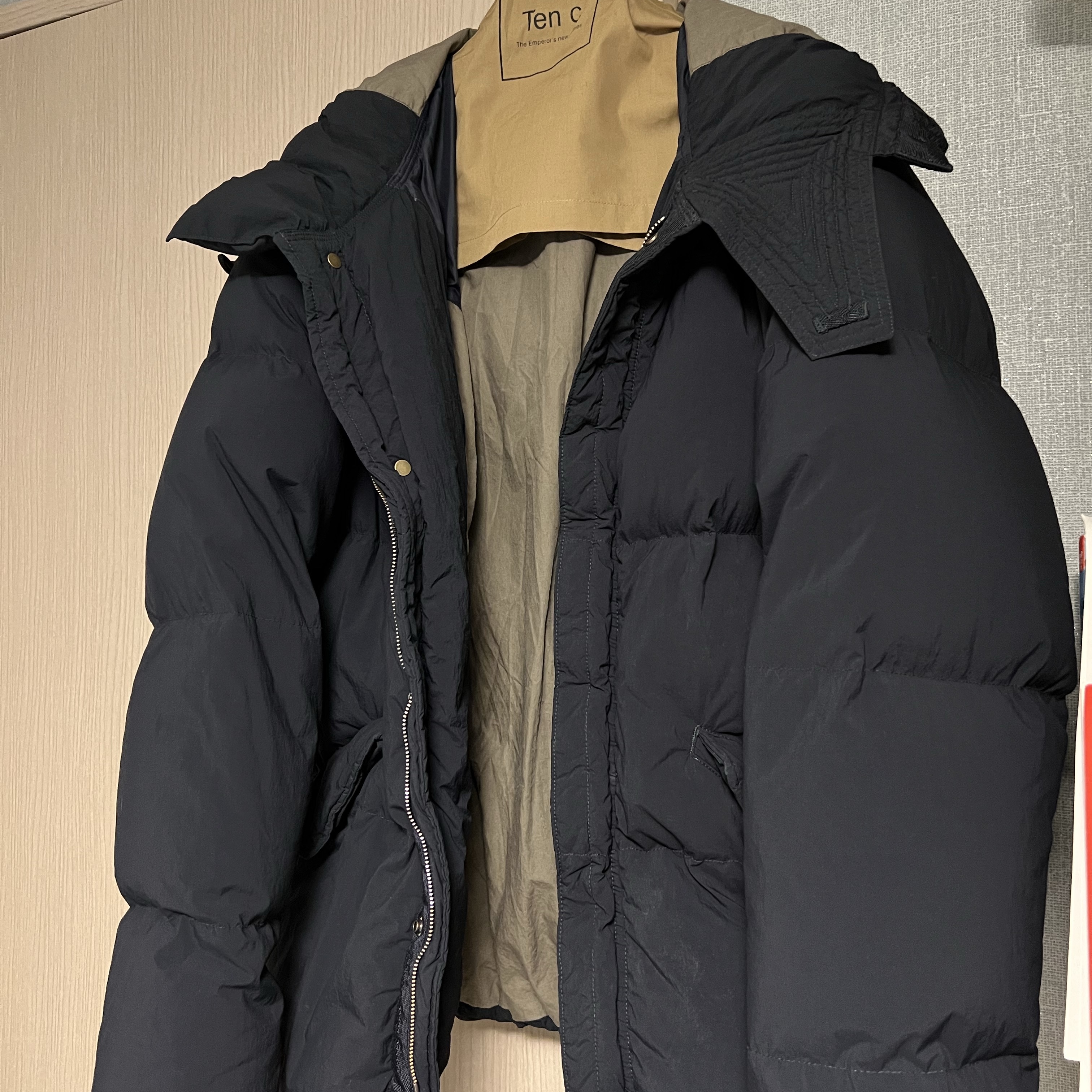 Ten C Artic Down Parka Navy 착용 스타일