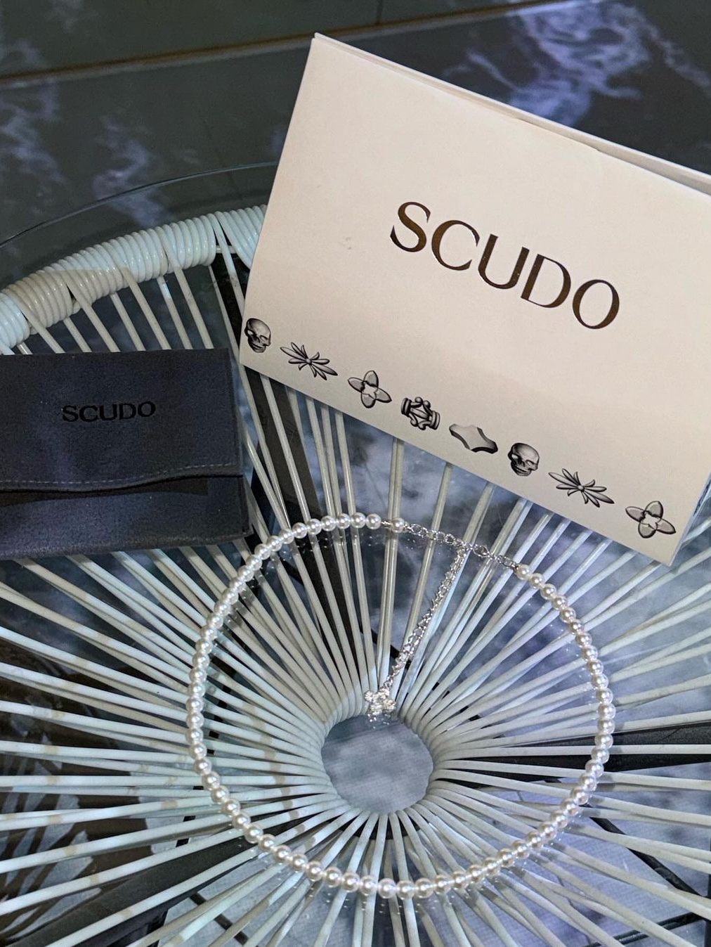 Scudo Plain Slim Pearl Necklace 6mm 착용 스타일 - 5