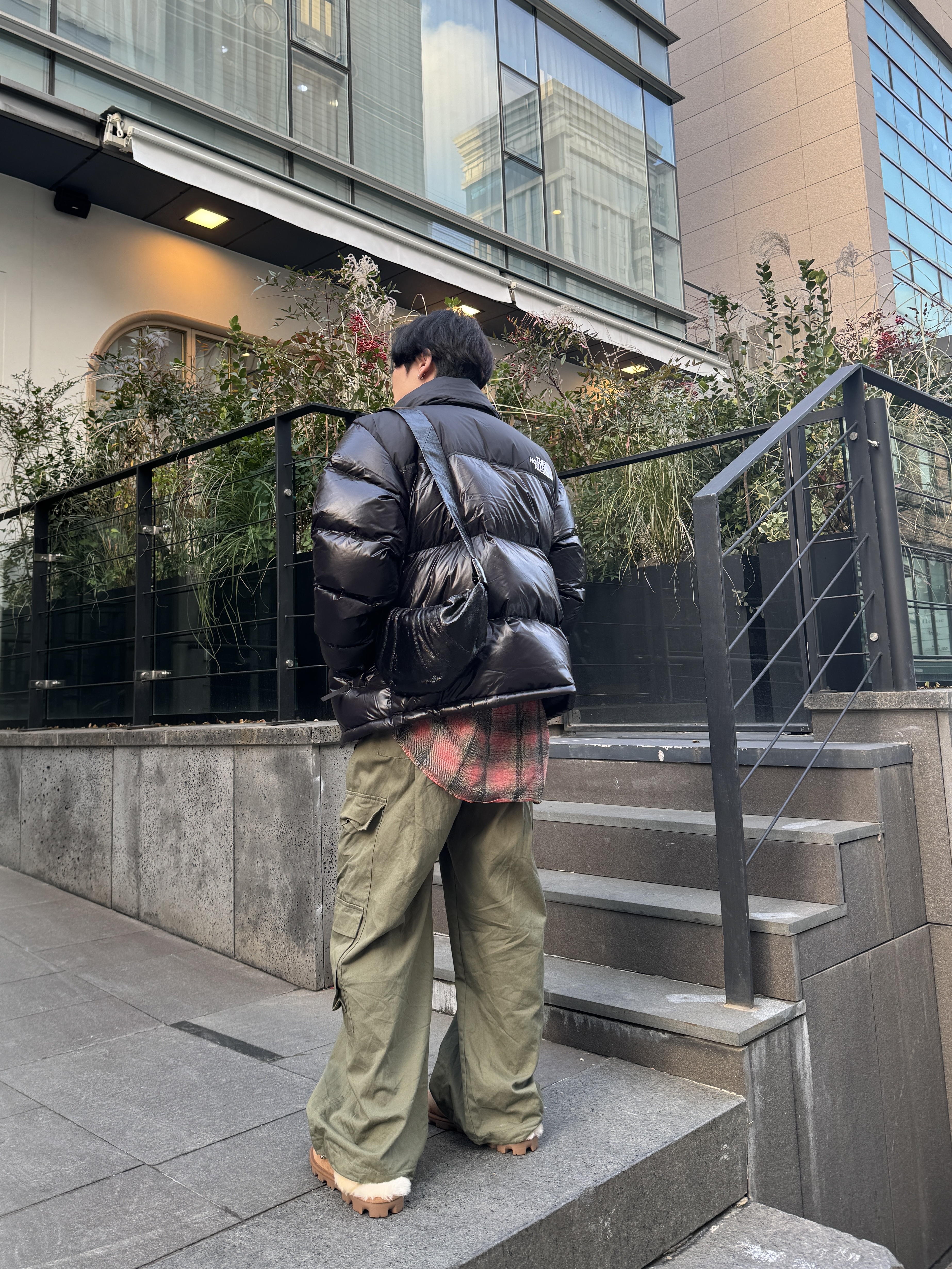The North Face 1996 Eco Nuptse Jacket Real Black, Our Legacy Borrowed Shirt Big Lumbercheck Print 착용 스타일 - 4