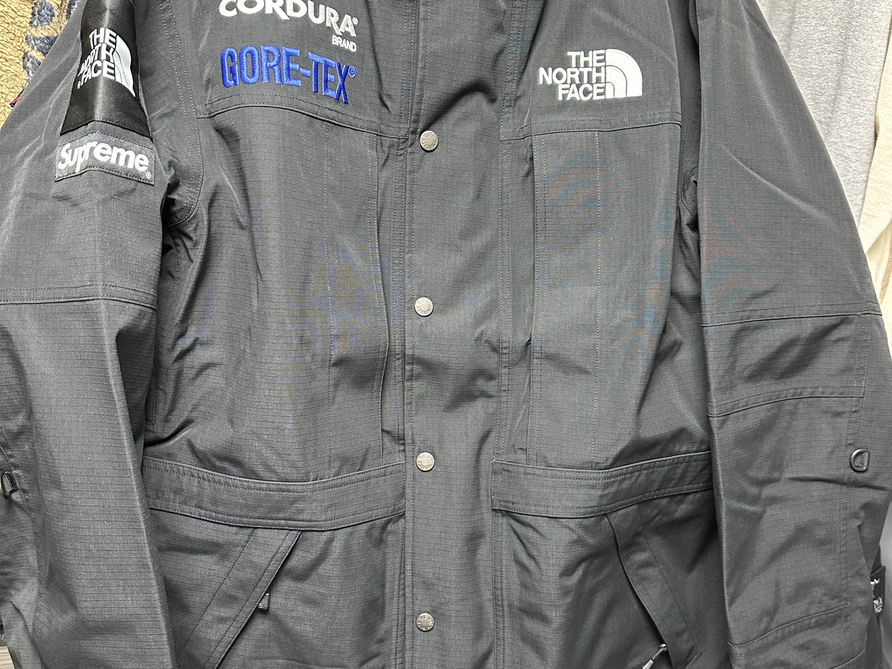 Supreme x The North Face Expedition Jacket Black - 18FW 착용 스타일 - 3
