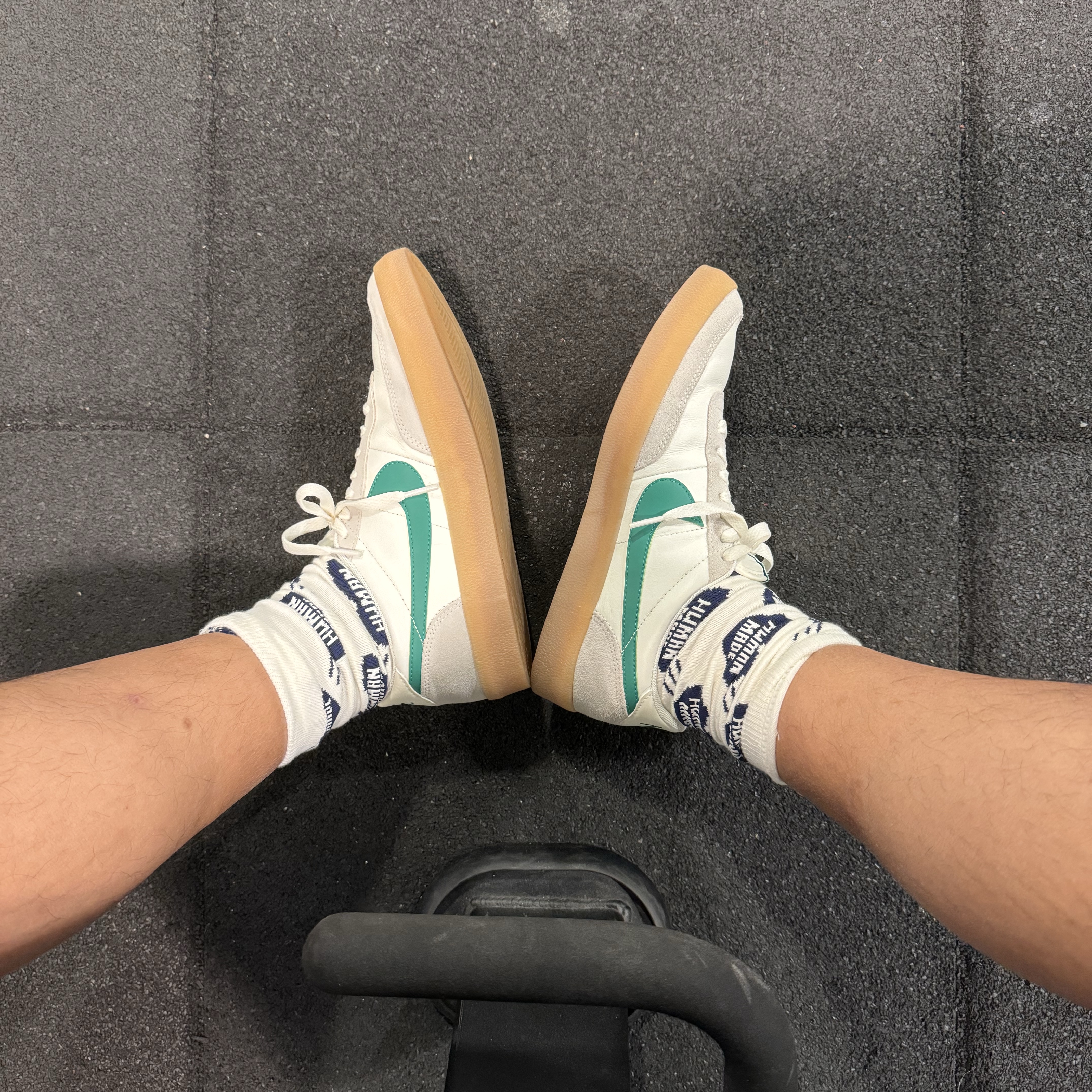 Nike x J.Crew Killshot 2 Lucid Green, Human Made Heart Pattern Socks Navy 착용 스타일 - 1