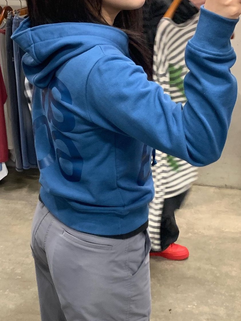 [KREAM 단독] Safarispot Women 1/2 Basic Safari Hoodie Navy, [KREAM 단독] Safarispot Basic Safari Hoodie Navy 착용 스타일