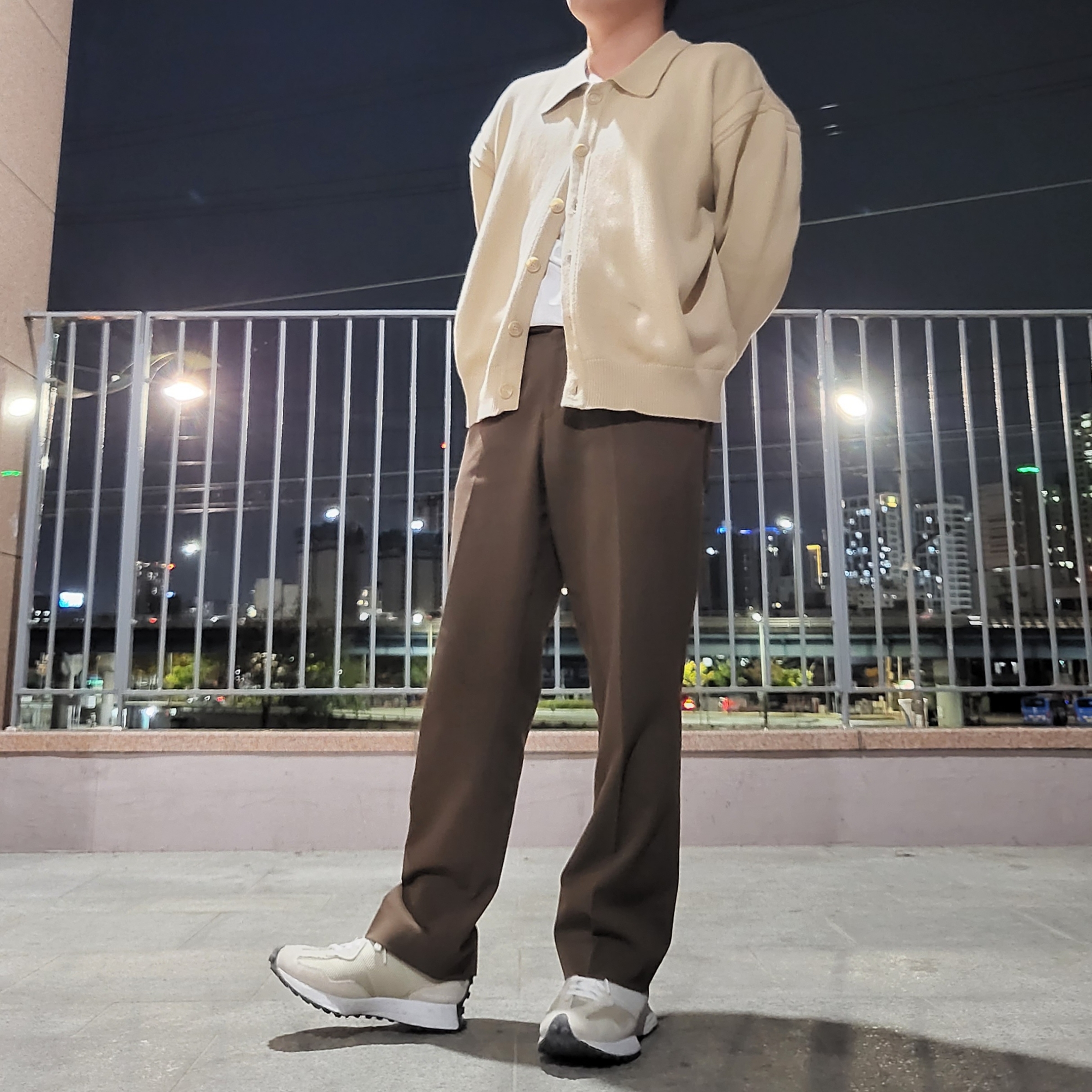 New Balance 327 Mesh Moonbeam 착용 스타일