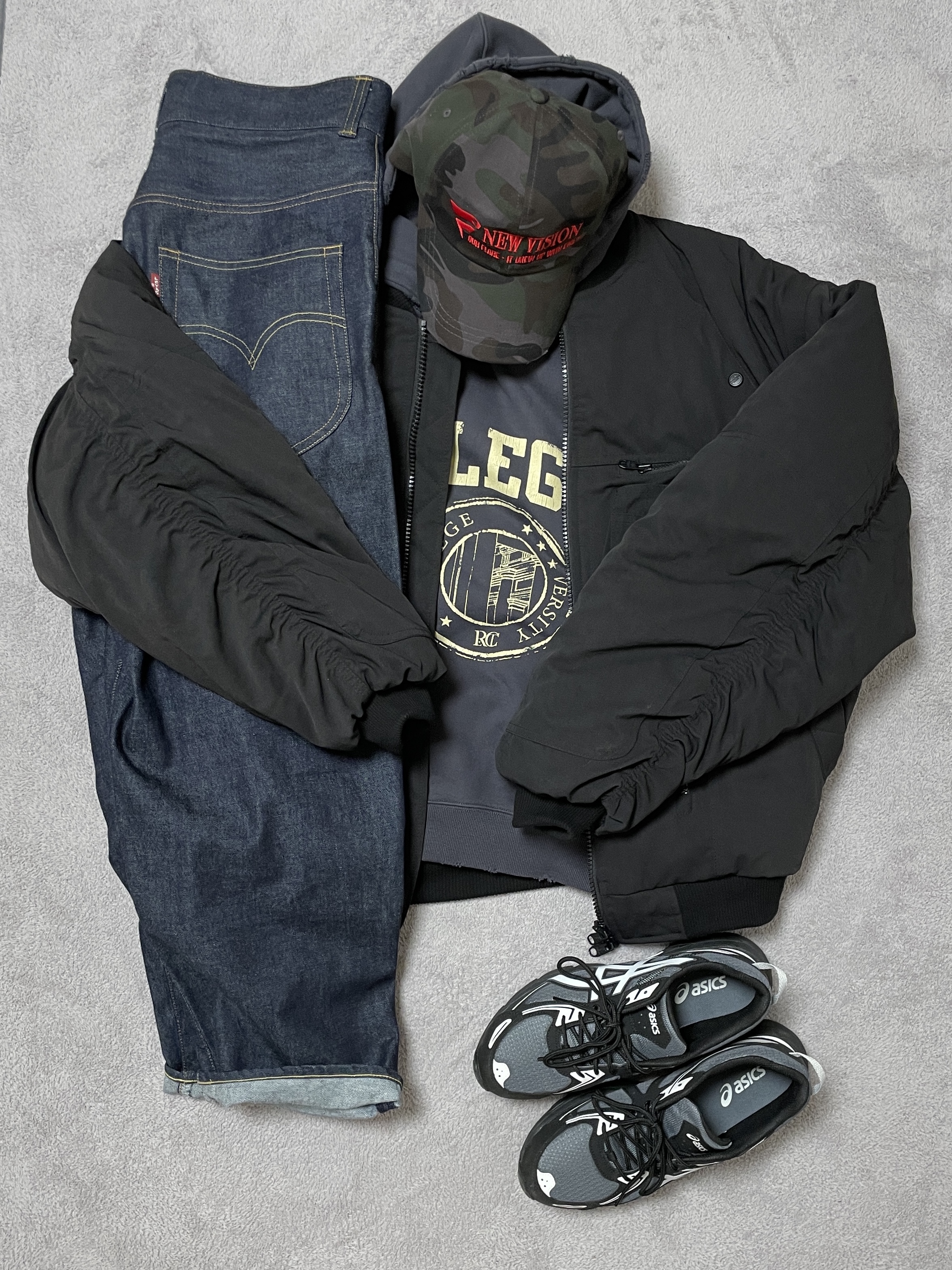 Asics Gel-Venture 6 Carrier Grey, Undermycar Juggernaut Double Back Zip Steroid Bomber Triple Black - 23SS 착용 스타일 - 4