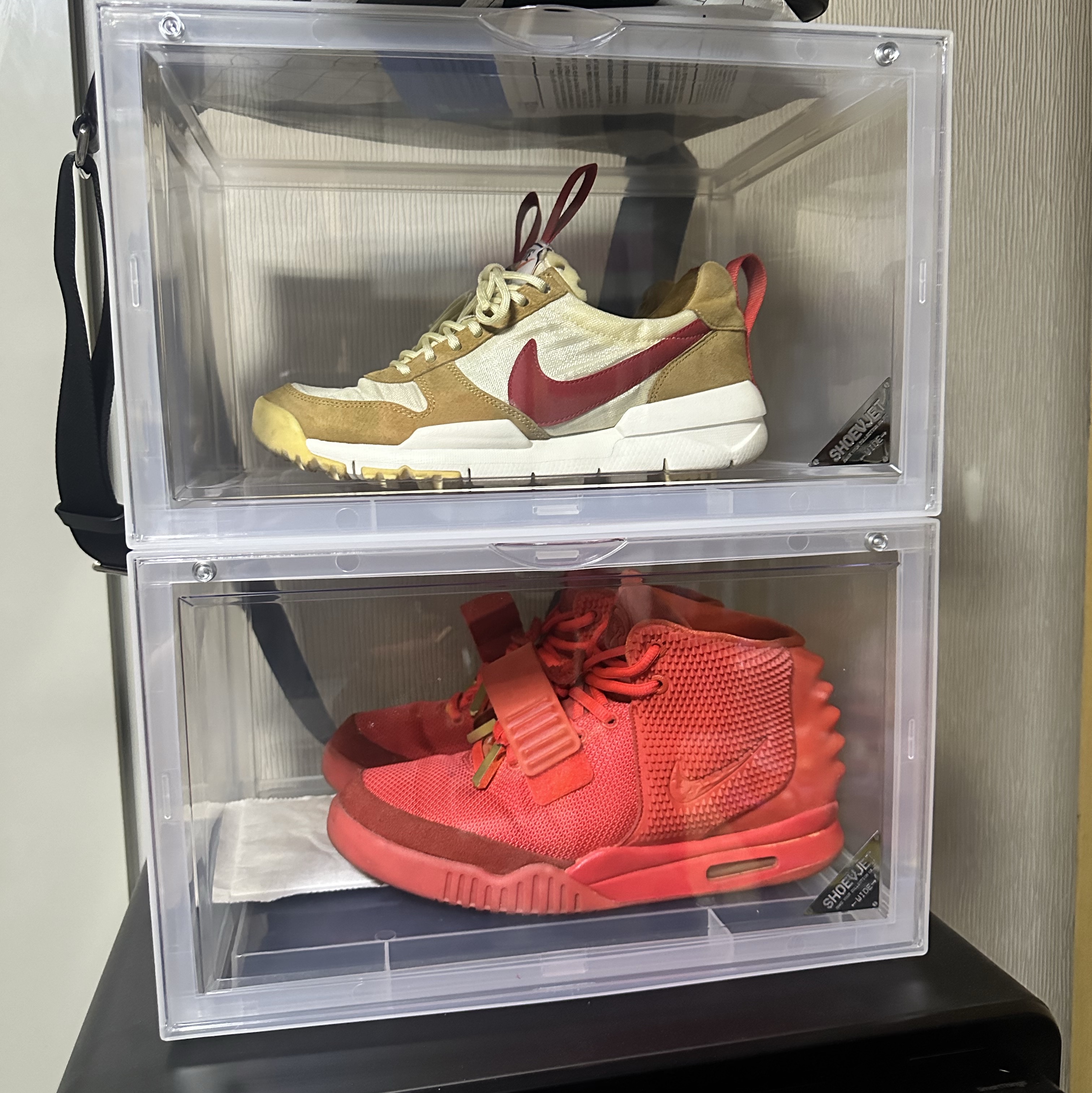 Nike x Tom Sachs Mars Yard Shoe 1.0 Space Camp, Nike Air Yeezy 2 Red October 착용 스타일