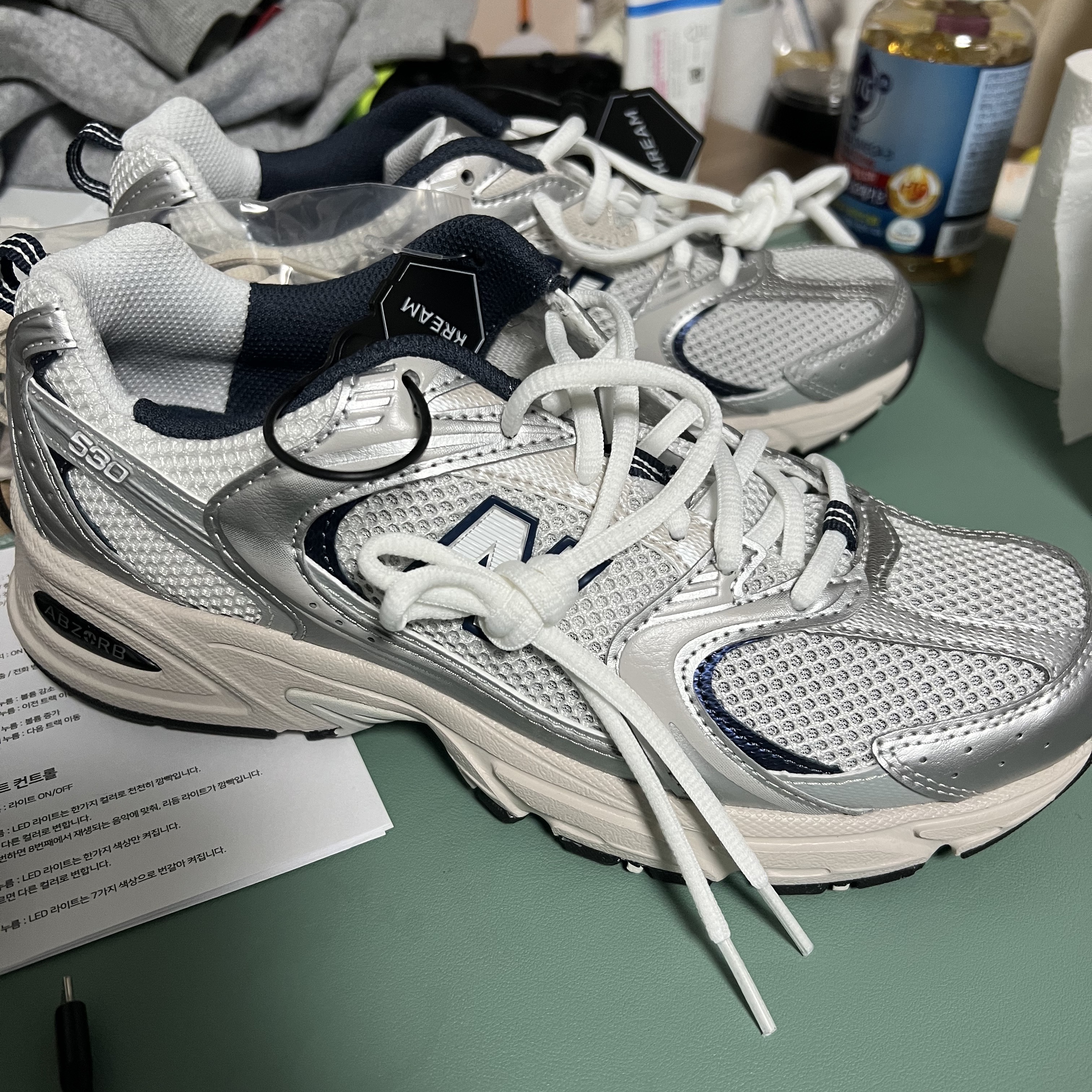 New Balance 530 Steel Grey 착용 스타일