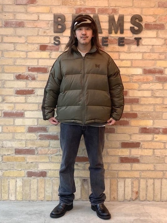 Needles x Beams Down Jacket Olive 착용 스타일 - 1