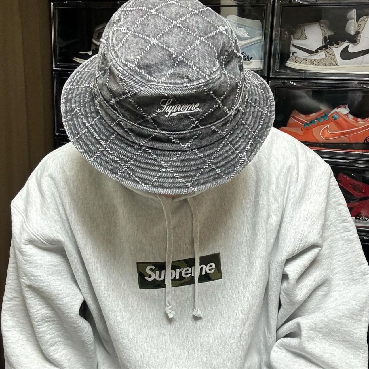 Supreme Box Logo Hooded Sweatshirt Ash Grey - 23FW 착용 스타일 - 3