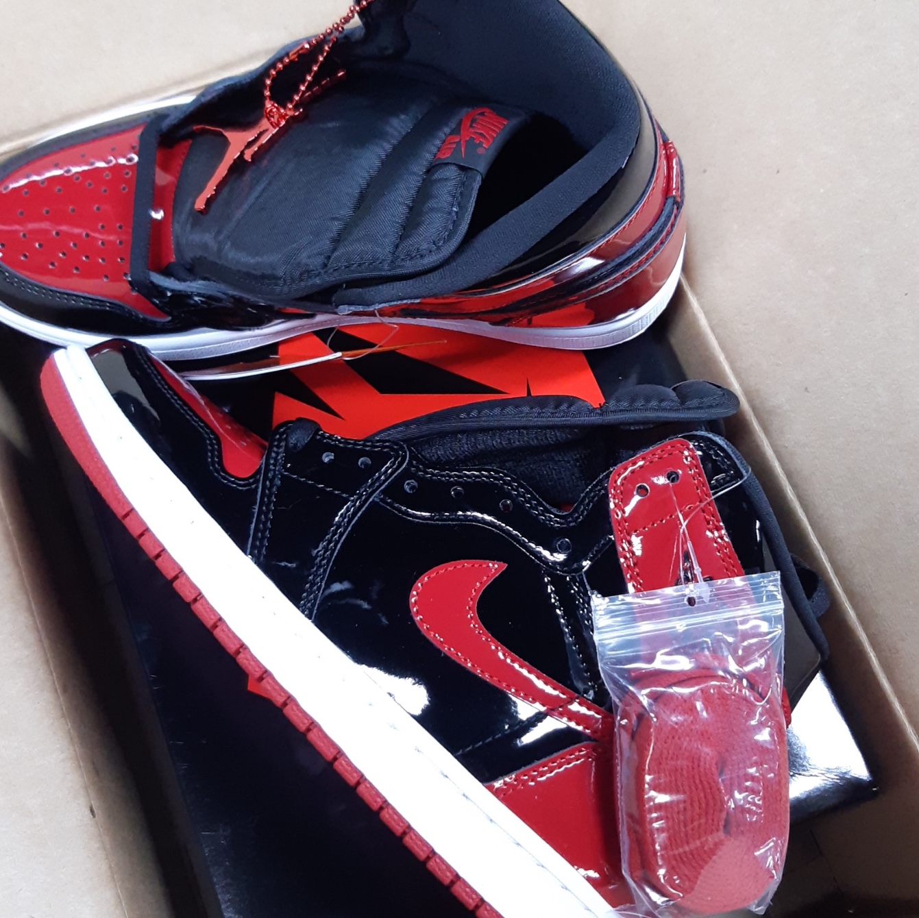 (GS) Jordan 1 Retro High OG Patent Bred 착용 스타일