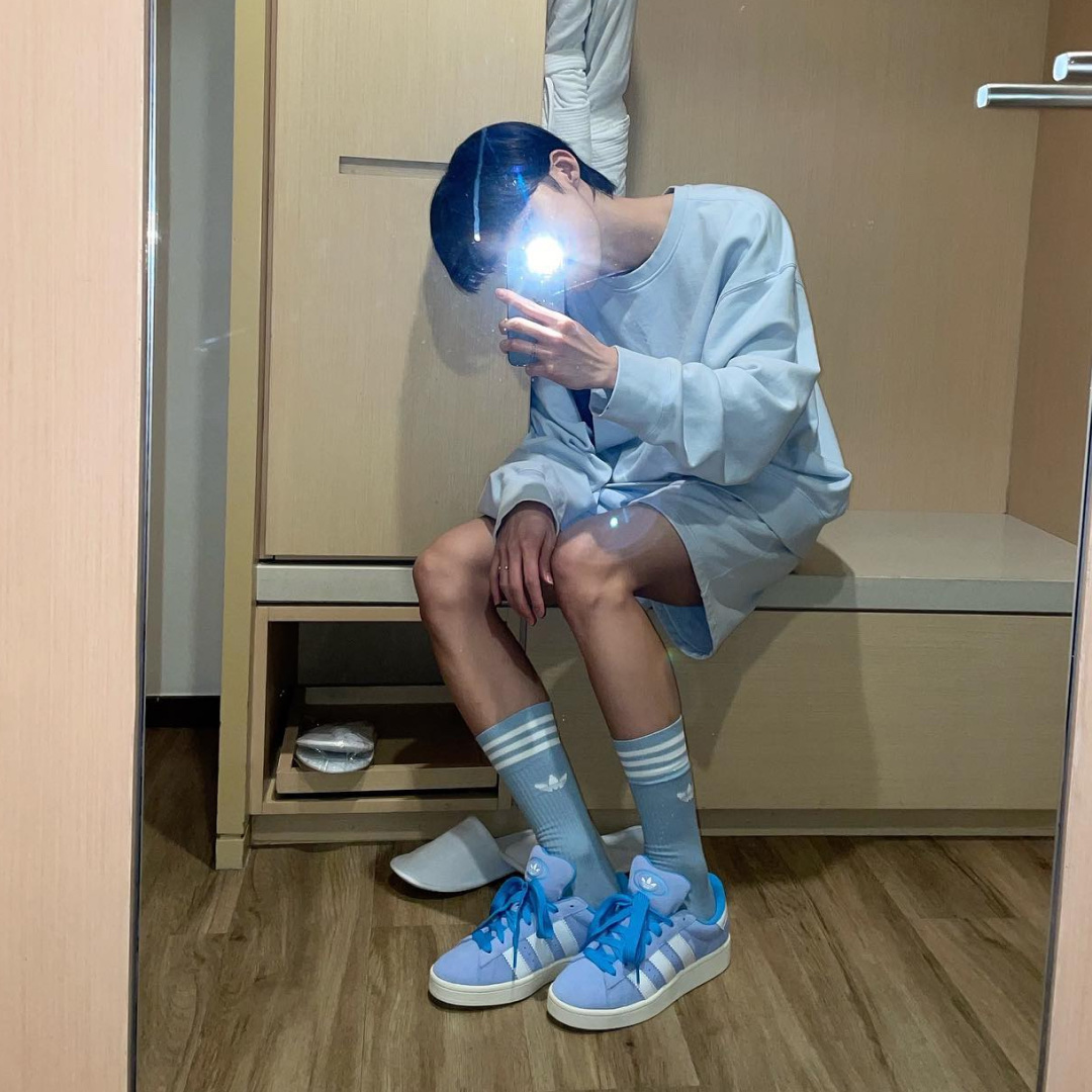 Adidas Campus 00s Ambient Sky Cloud White 착용 스타일 - 3
