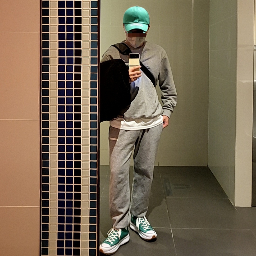 컨버스 런스타 하이크 하이 코트 그린 착용 스타일
