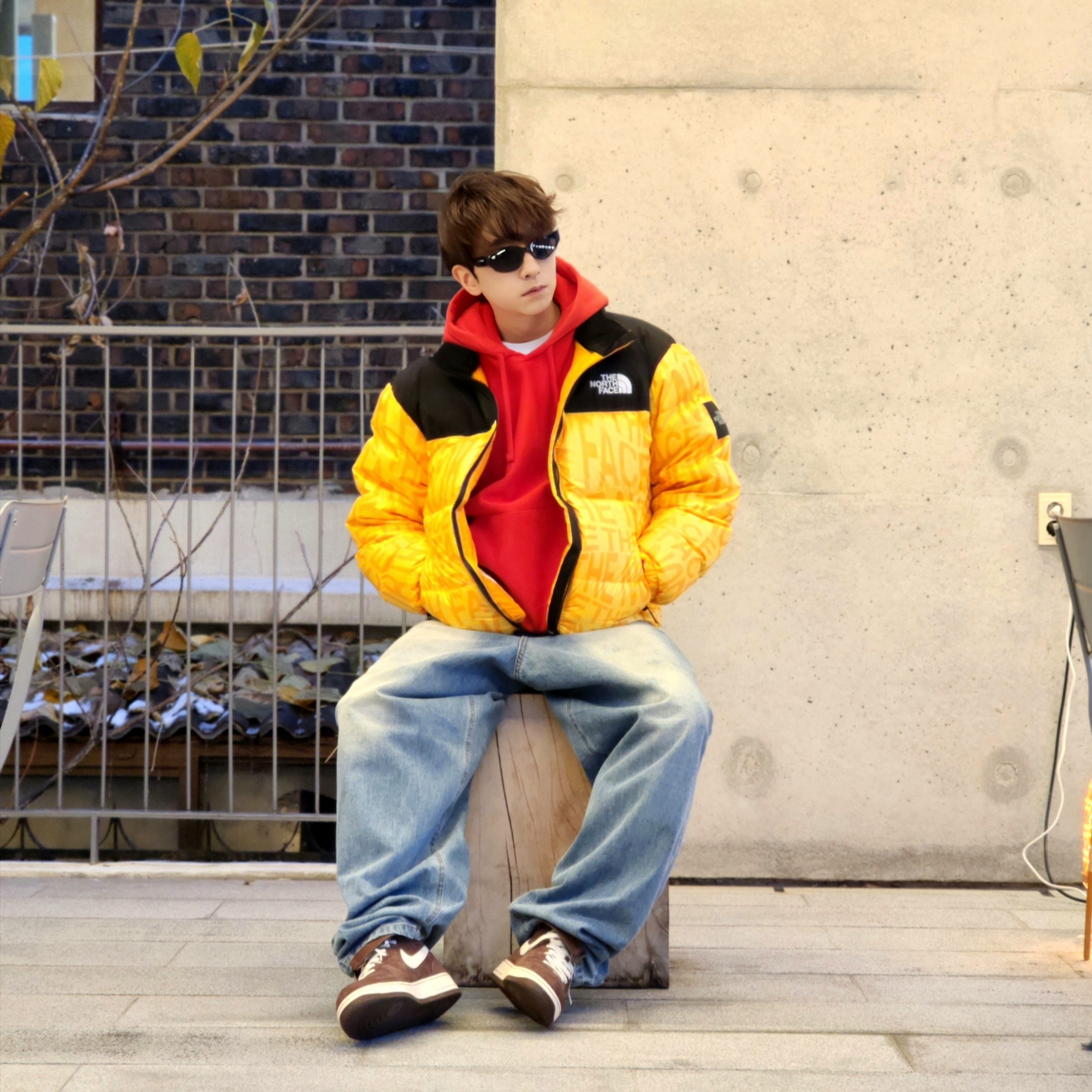 The North Face White Label Novelty Nuptse Down Jacket P Yellow, Stussy Beach Roots Hoodie Red 착용 스타일 - 5