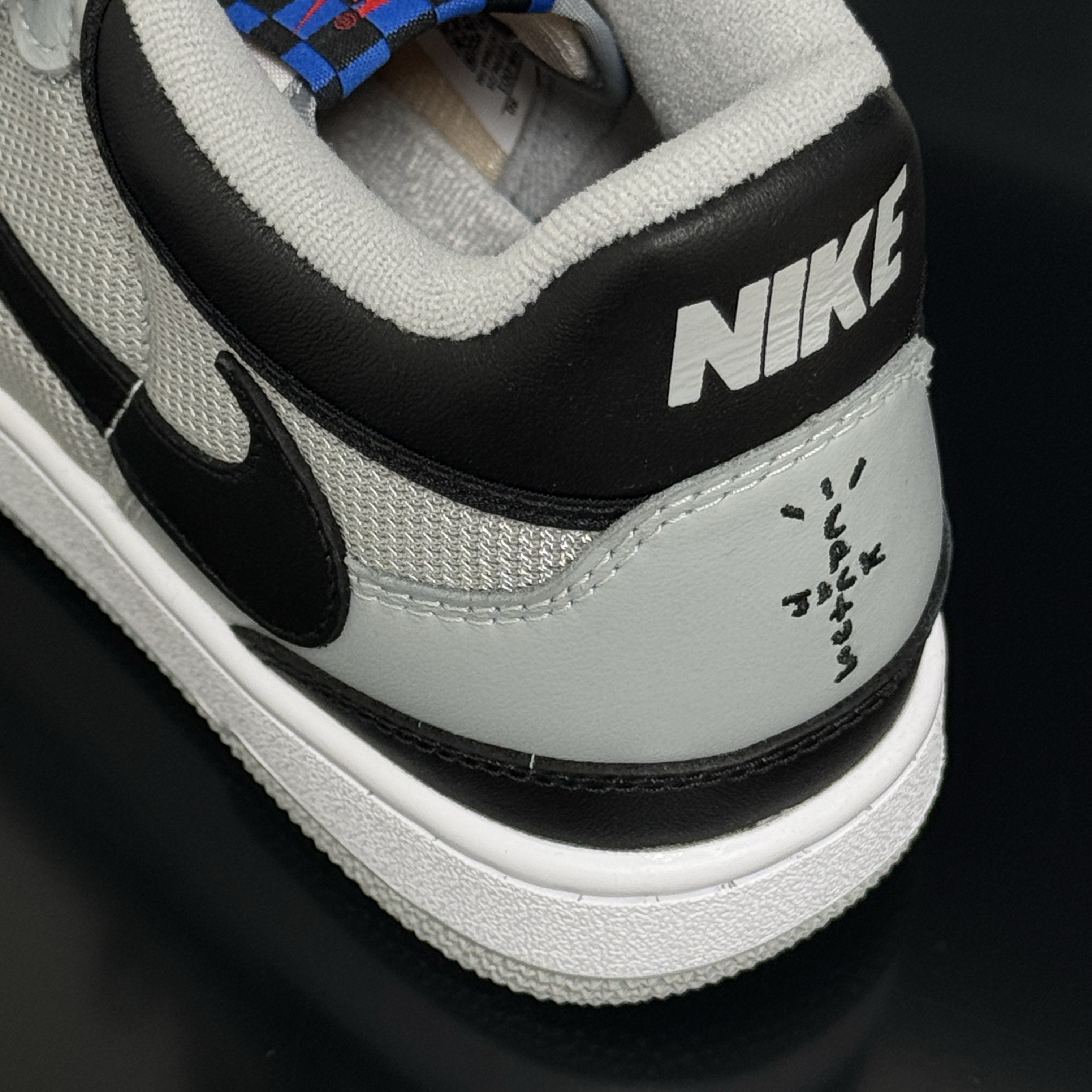Nike x Travis Scott Mac Attack SP Light Smoke Grey 착용 스타일