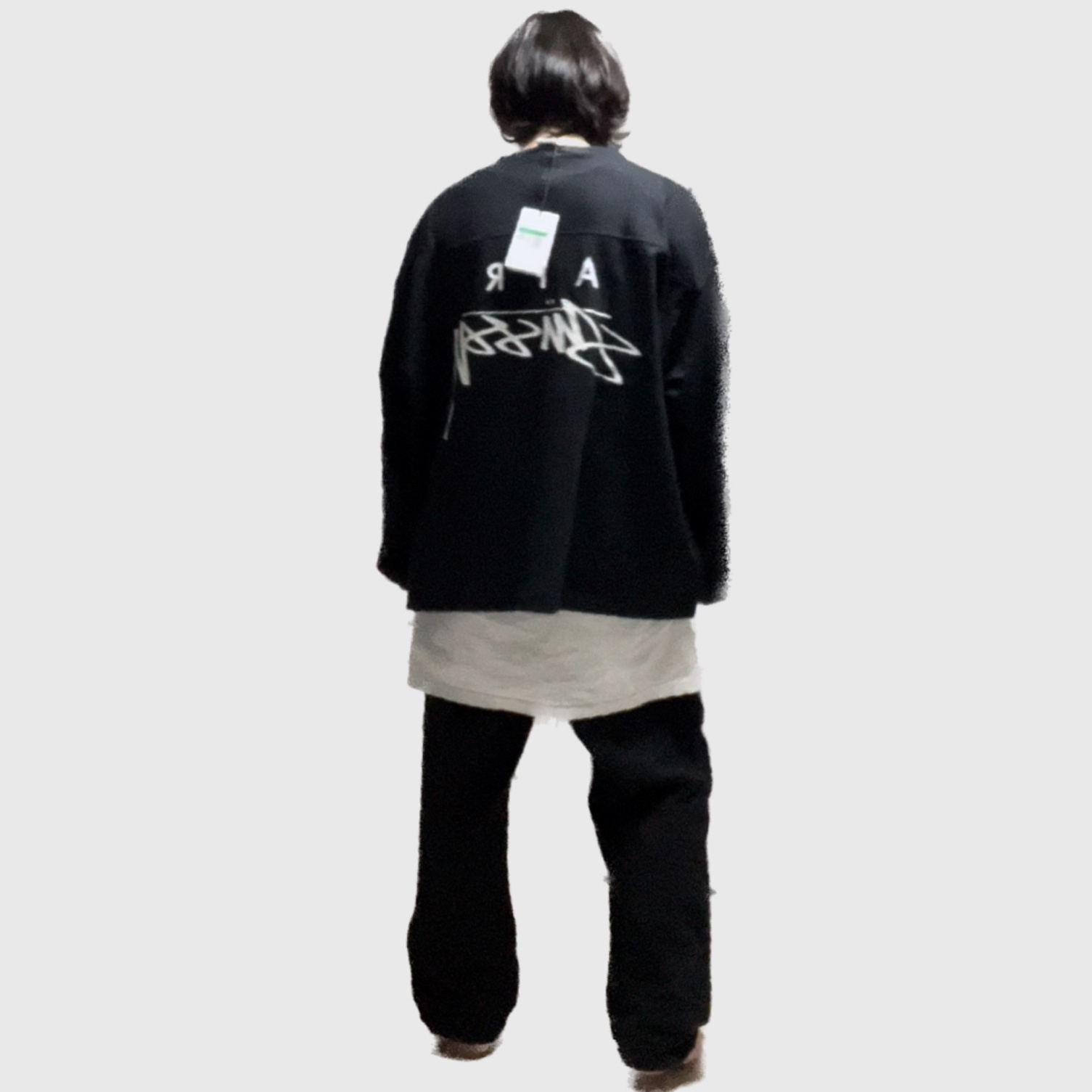 나이키 x 스투시 롱슬리브 탑 블랙 (FJ9164-010) 착용 스타일