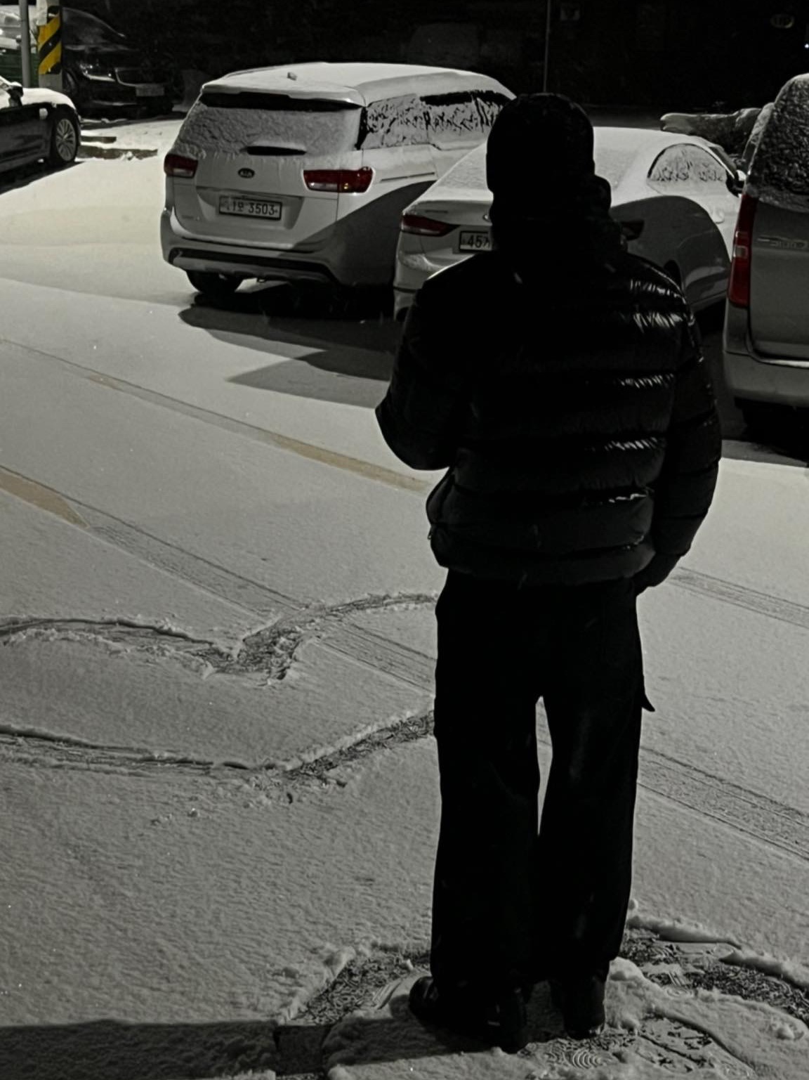 Moncler Maya Short Down Jacket Black - 23FW, C.P. Company Cotton Goggle Beanie Black - 23SS 착용 스타일