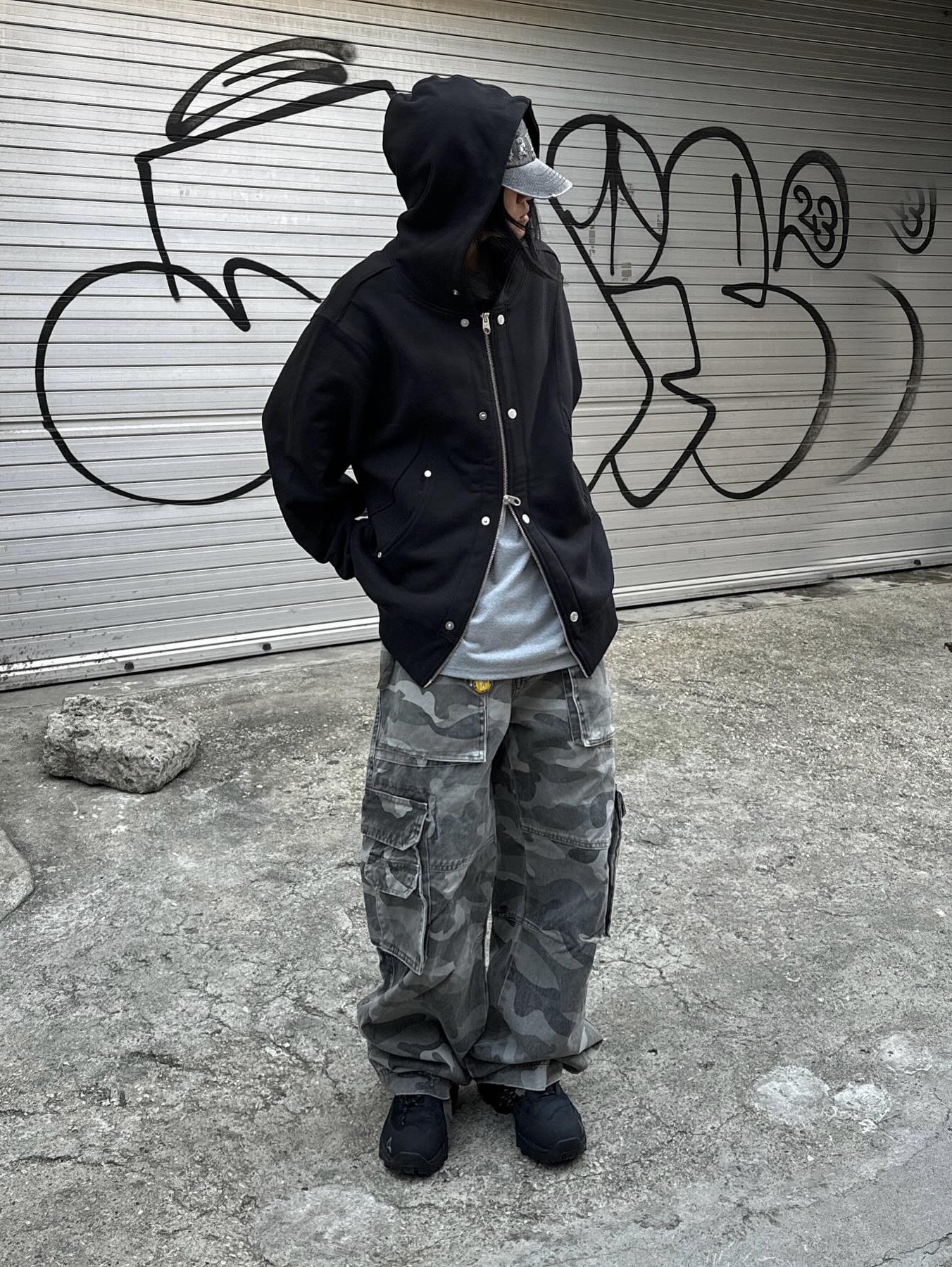 Roa Hiking Katharina Black 착용 스타일