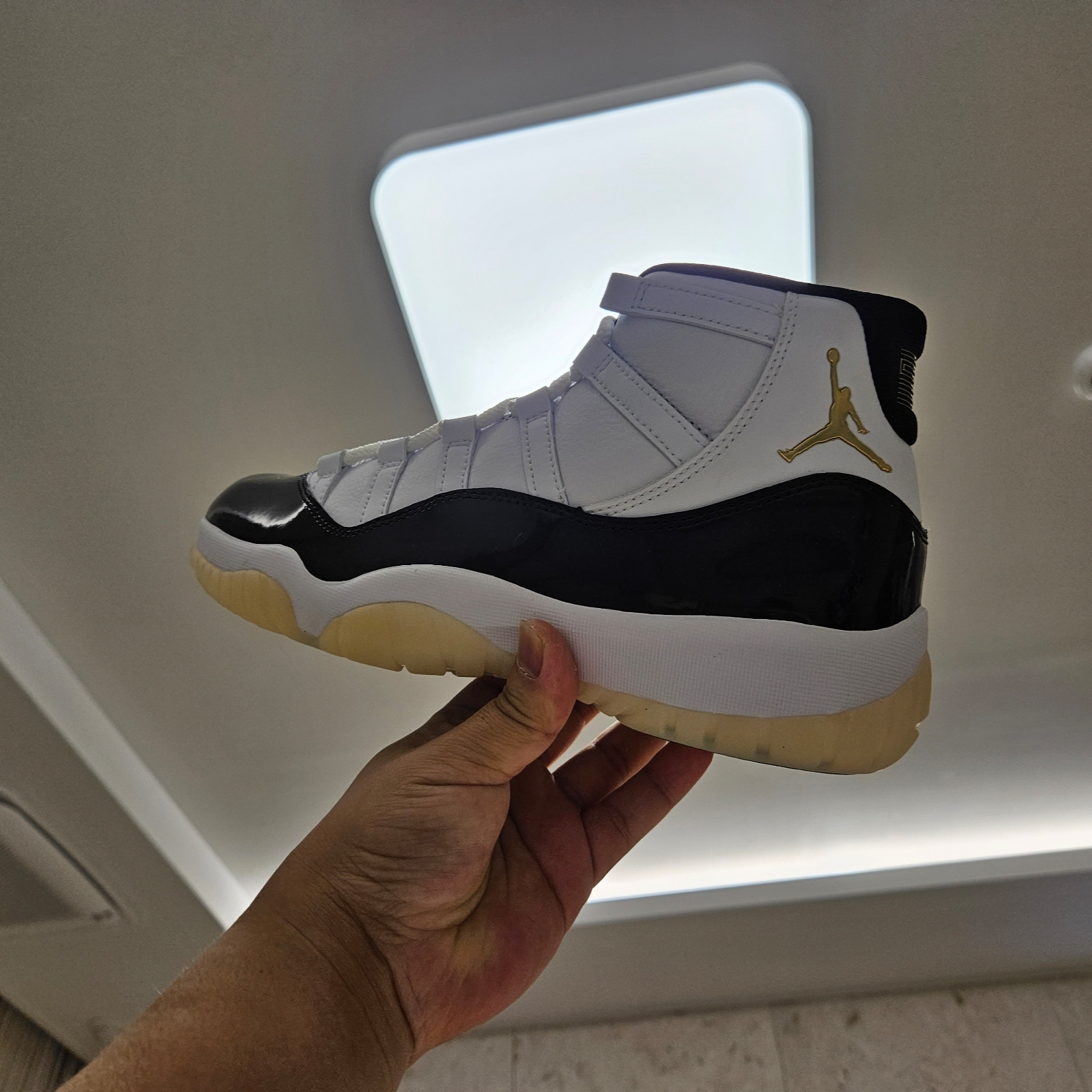 Jordan 11 Retro Gratitude 착용 스타일
