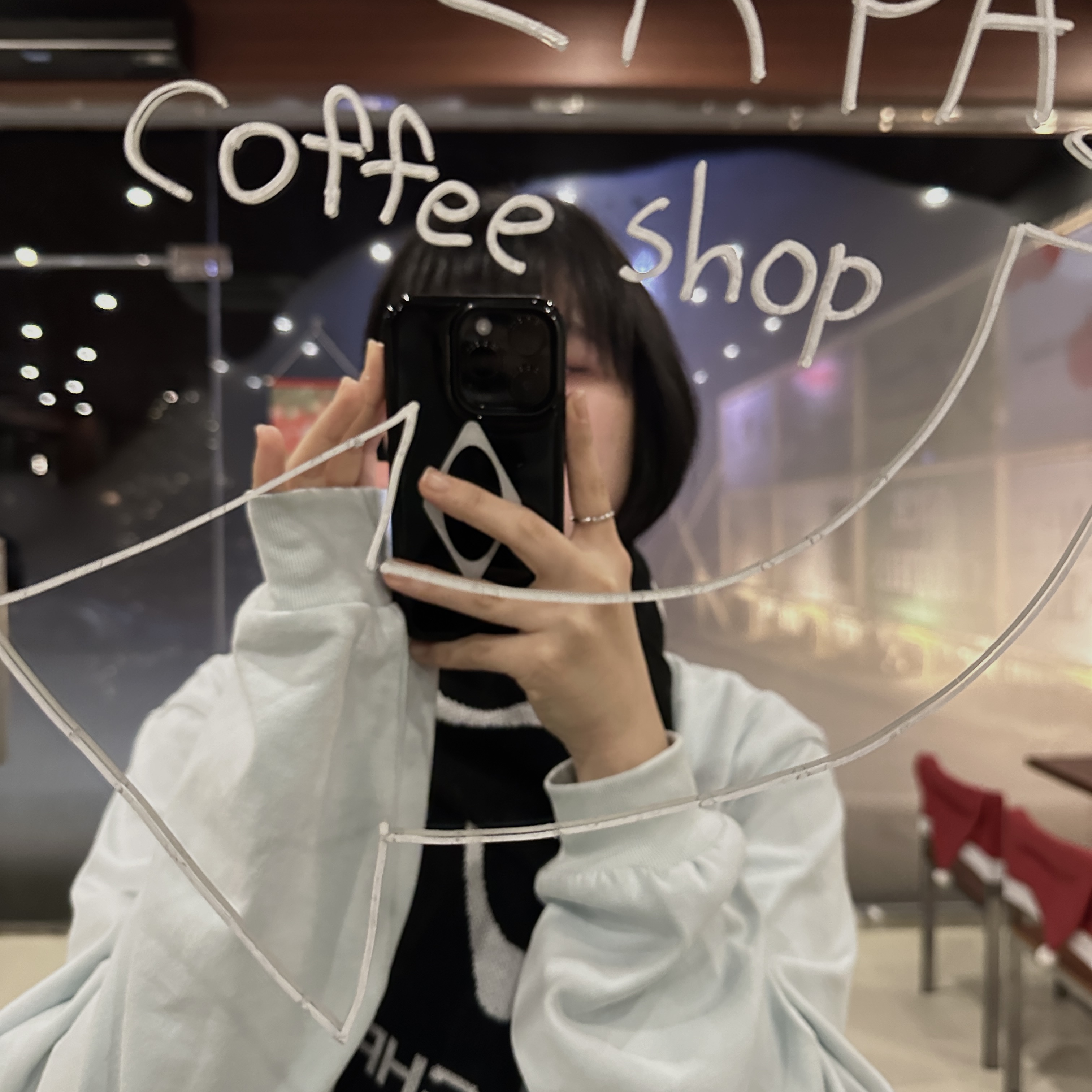 Mischief Rhombus Stadium Scarf Black, Mischief Rhombus Long Sleeve Sky Blue 착용 스타일