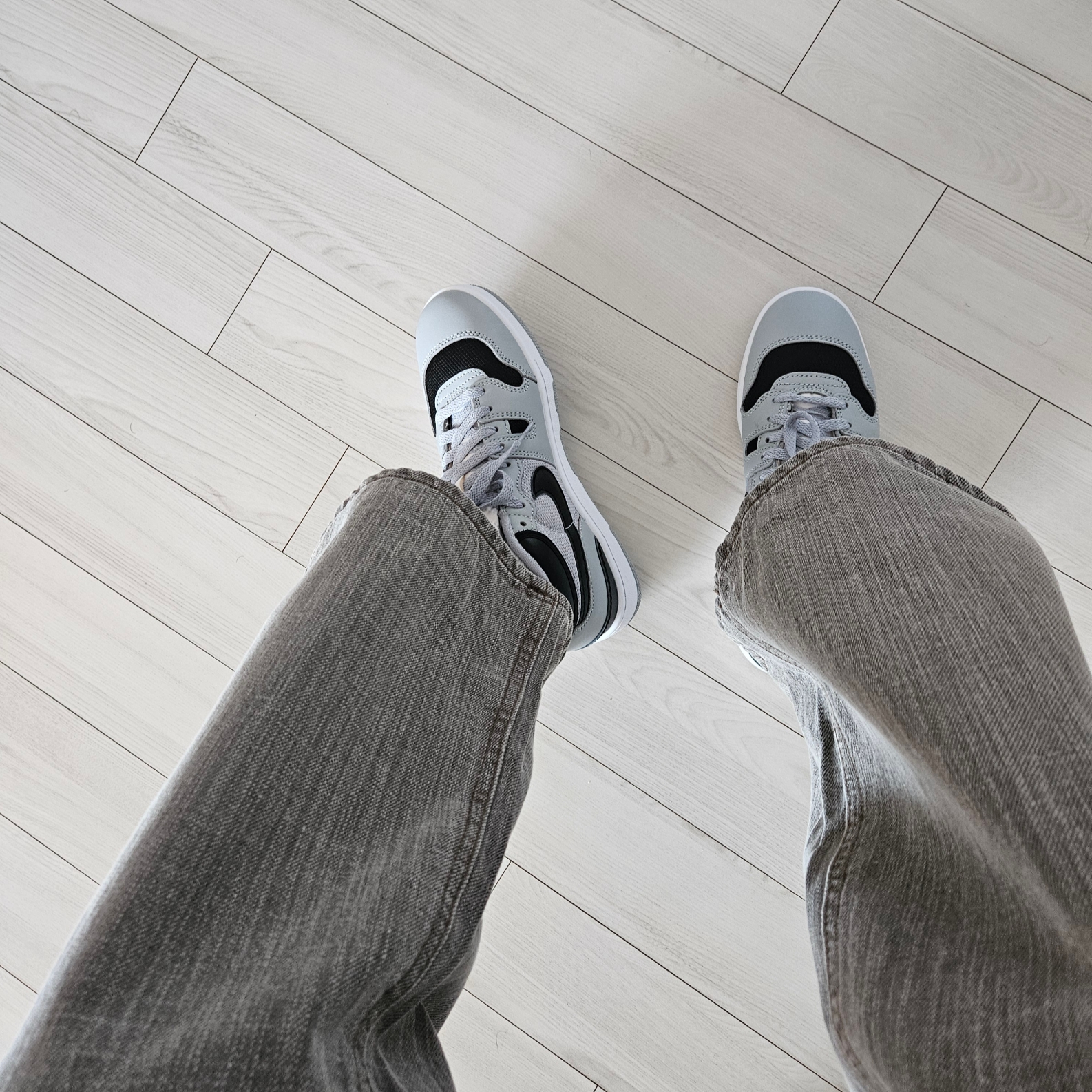Nike Mac Attack QS SP Light Smoke Grey 착용 스타일 - 2