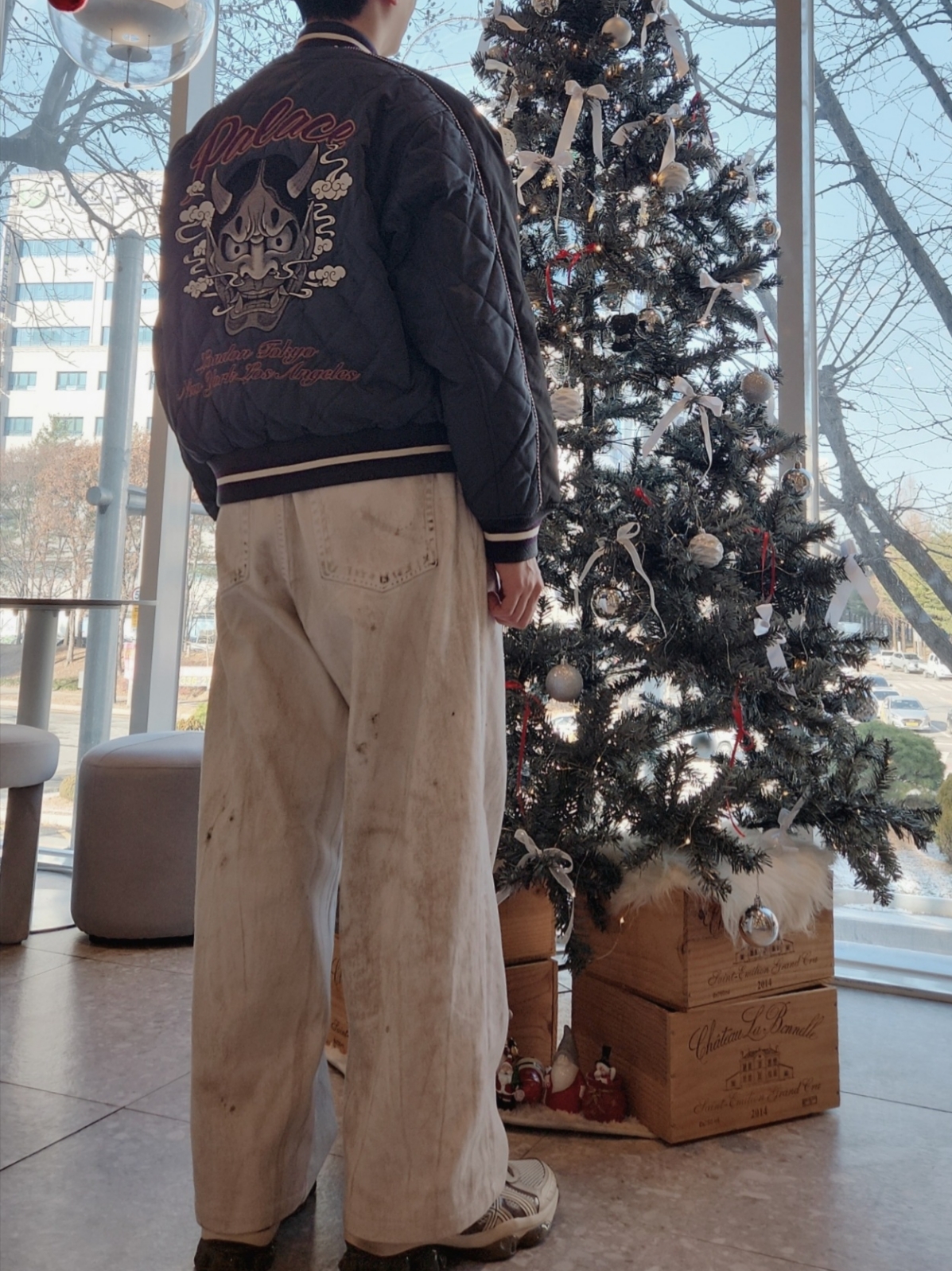 Palace Festival Bomber Jacket Black - 23FW, Asics Gel-Quantum Kinetic Birch Dark Taupe 착용 스타일 - 2