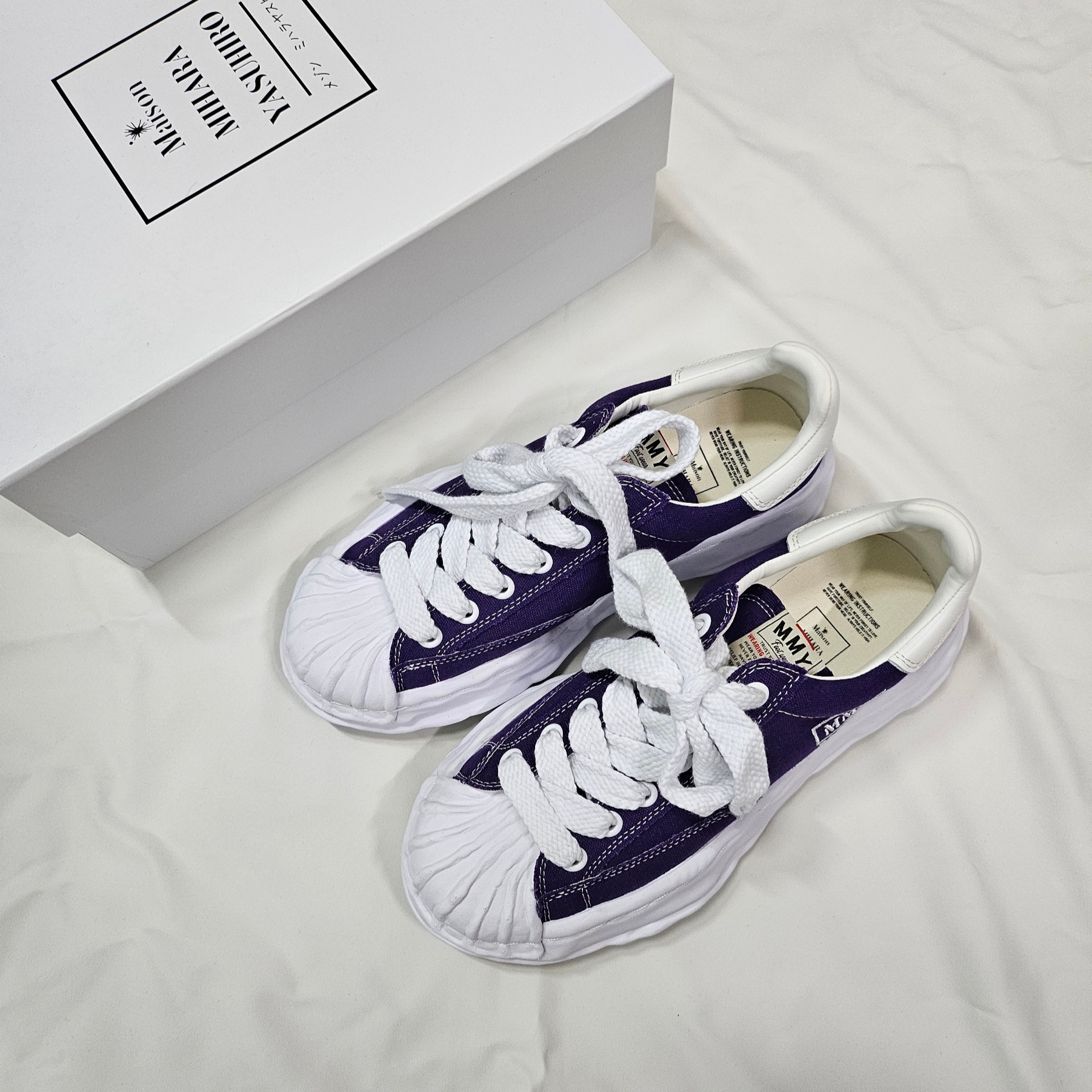 Maison Mihara Yasuhiro Blakey OG Sole Canvas Low-top Sneakers Purple 착용 스타일