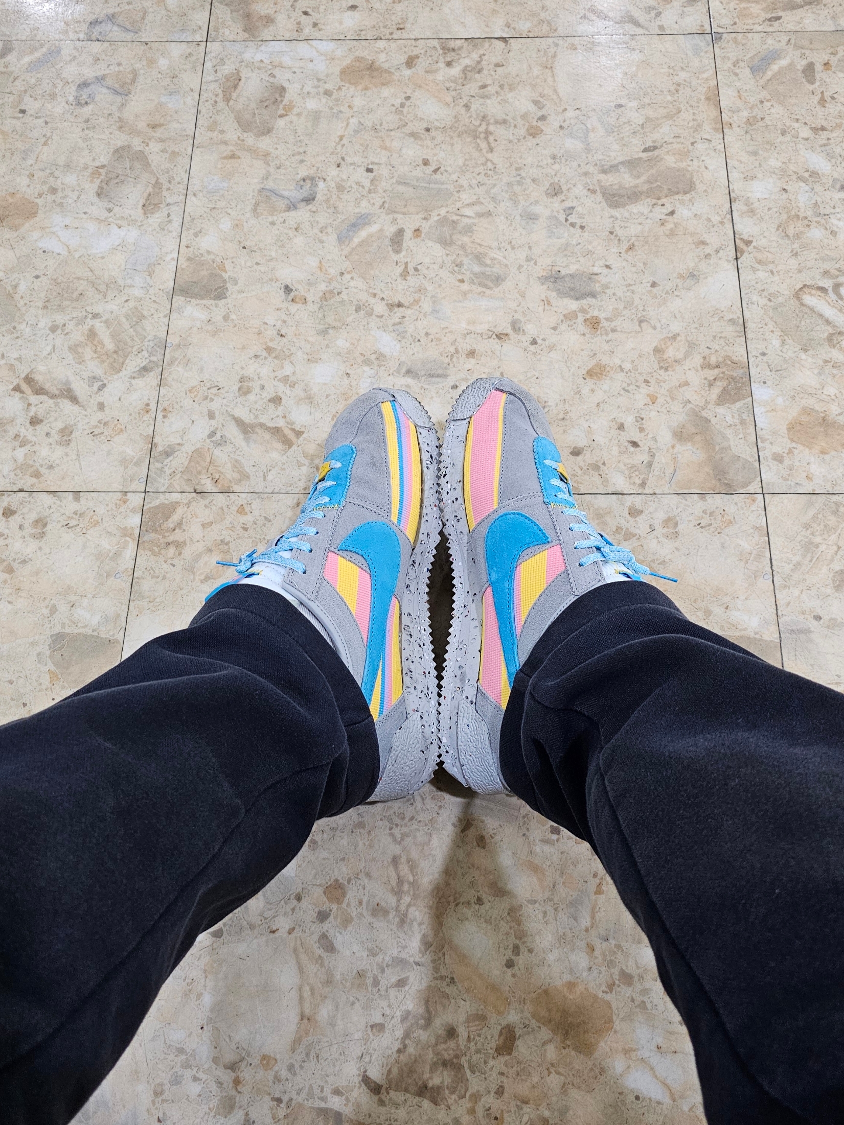 Nike x Union Cortez SP Light Smoke 착용 스타일