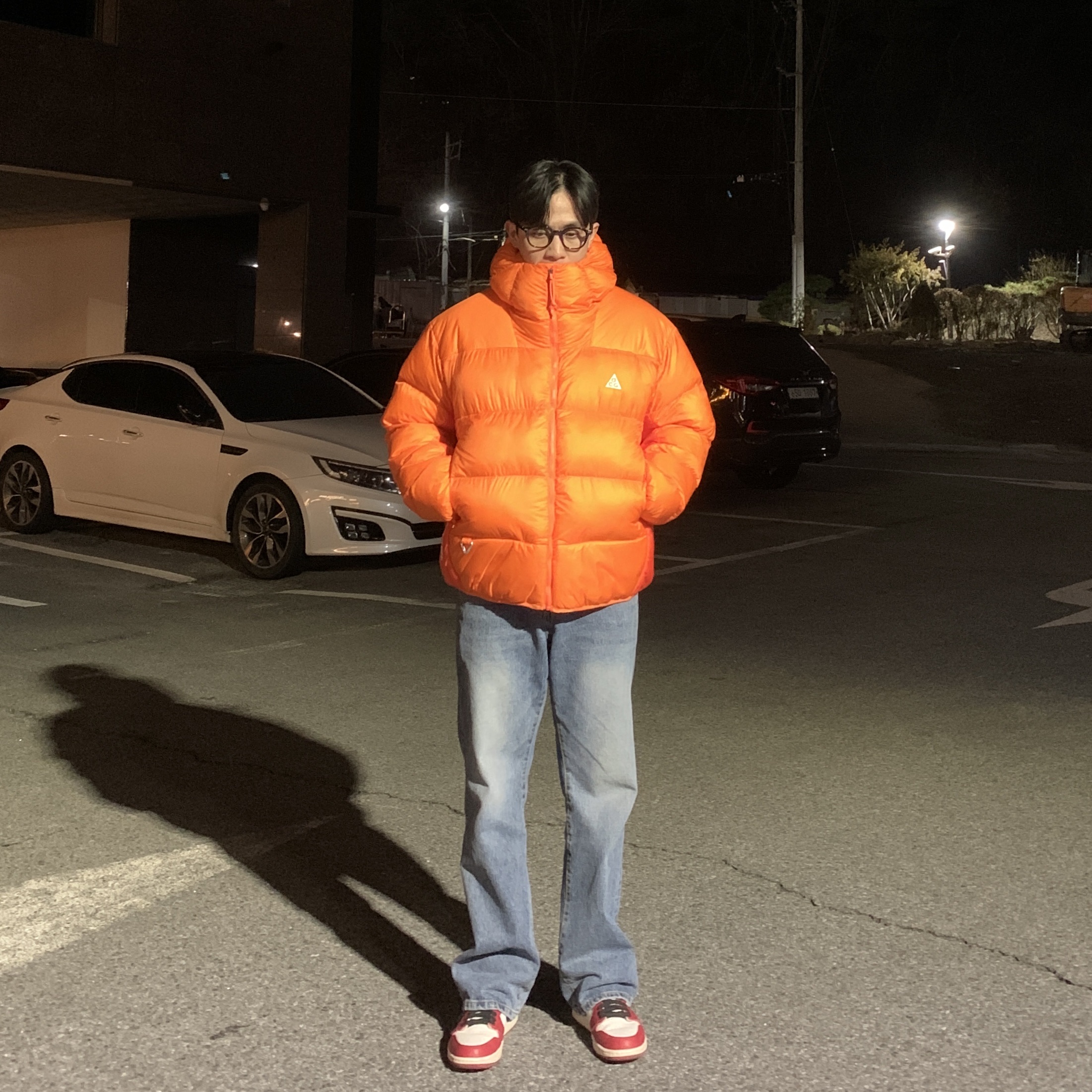 Nike ACG Therma-Fit ADV Lunar Lake Puffer Jacket Safety Orange - Asia, Jordan 1 Retro High OG Chicago 2022 착용 스타일 - 3