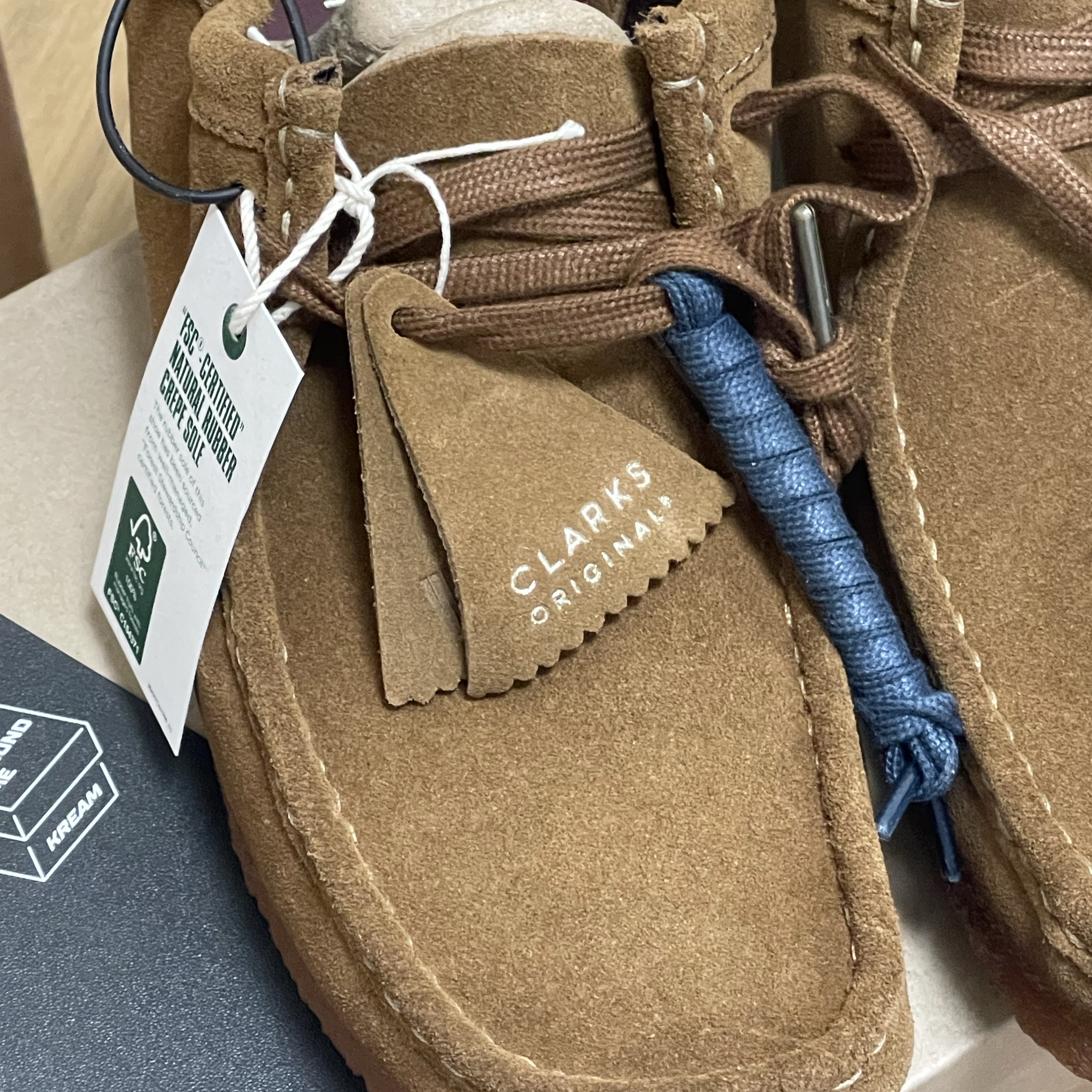Clarks Wallabee Cola 착용 스타일