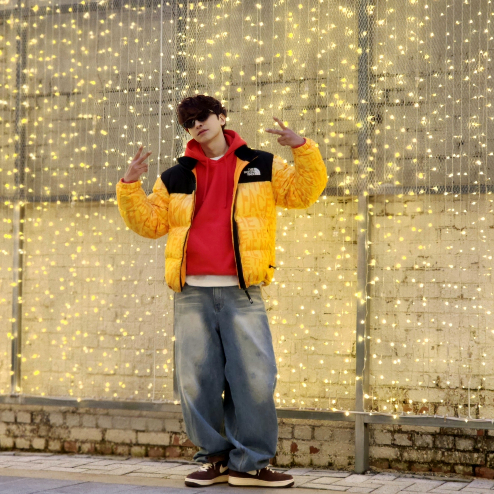 The North Face White Label Novelty Nuptse Down Jacket P Yellow, Stussy Beach Roots Hoodie Red 착용 스타일 - 1