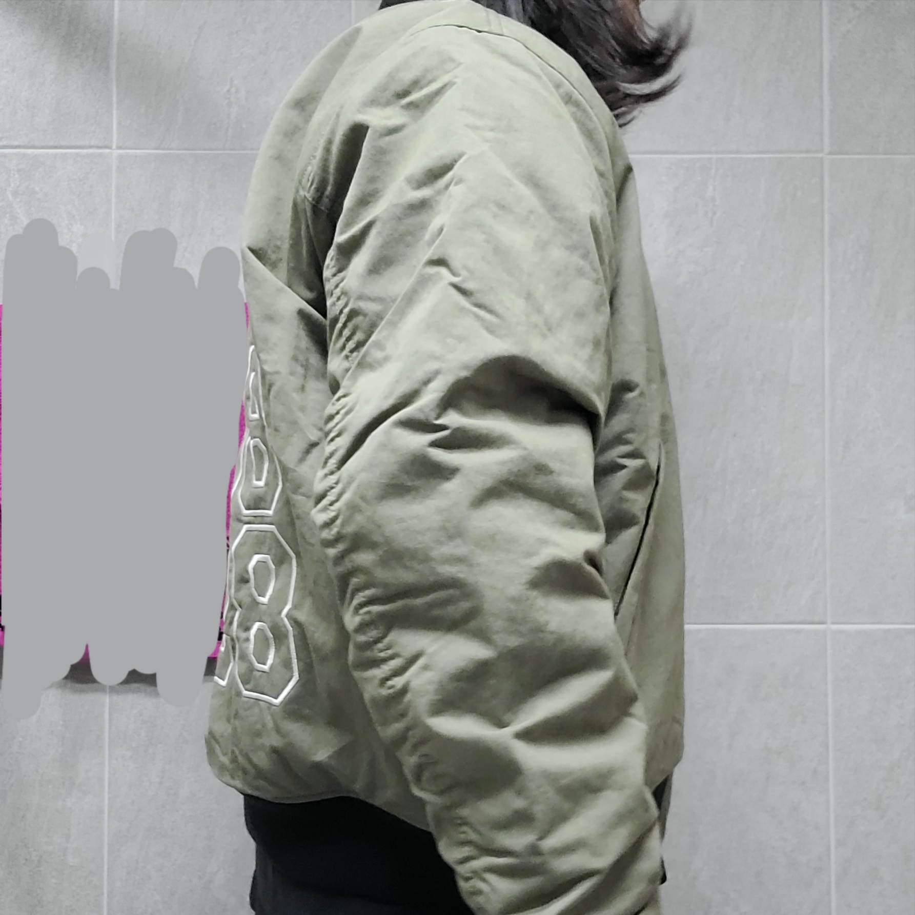 Nike x Stussy Reversible Jacket Medium Olive (FJ9153-222) 착용 스타일 - 3