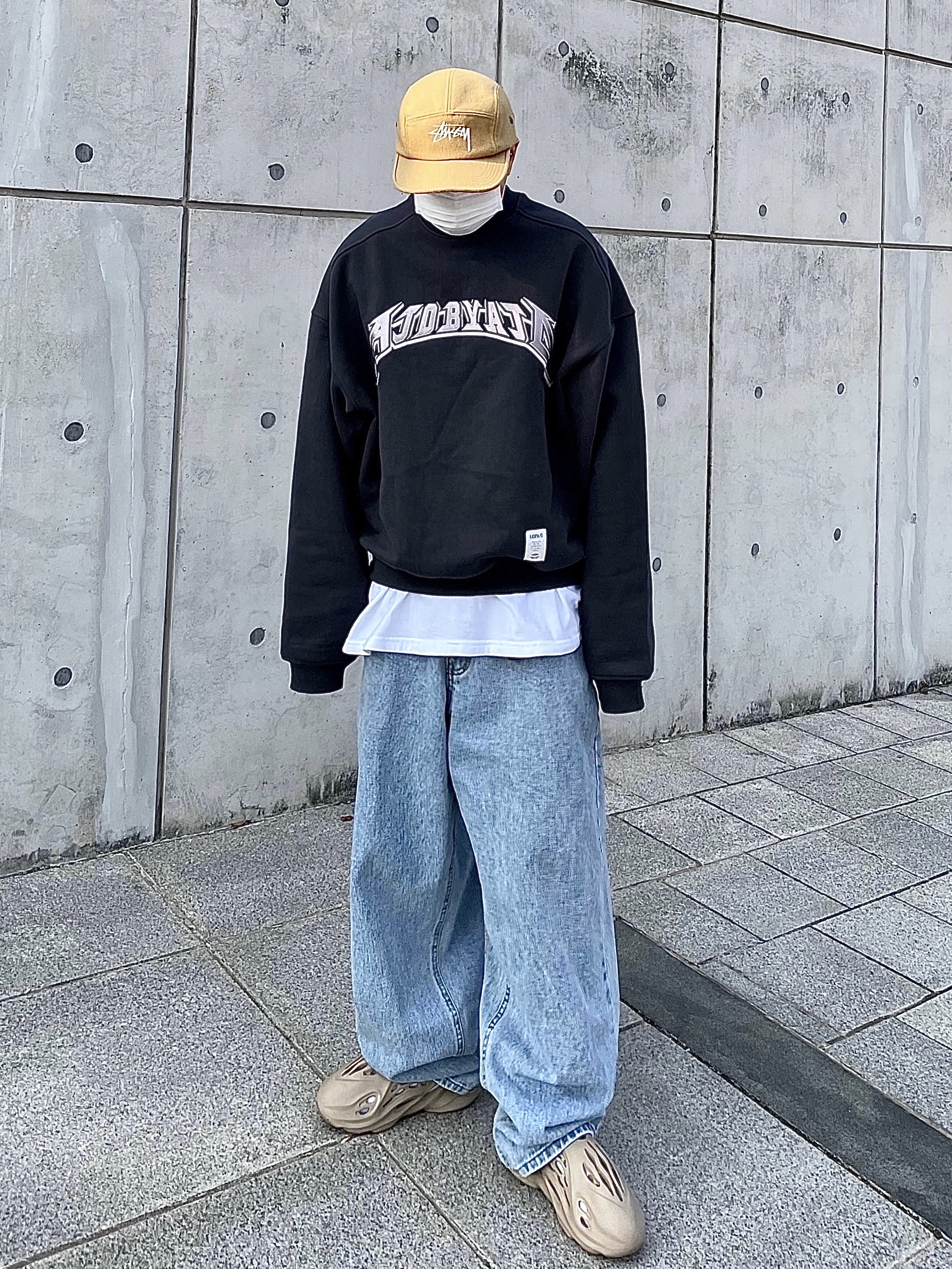 Adidas Yeezy Foam RNNR Mist 착용 스타일
