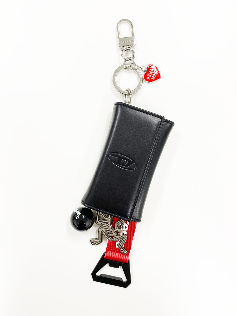 Diesel Leather Key Case Black, Supreme Bottle Opener Webbing Keychain Red - 21FW 착용 스타일 - 1