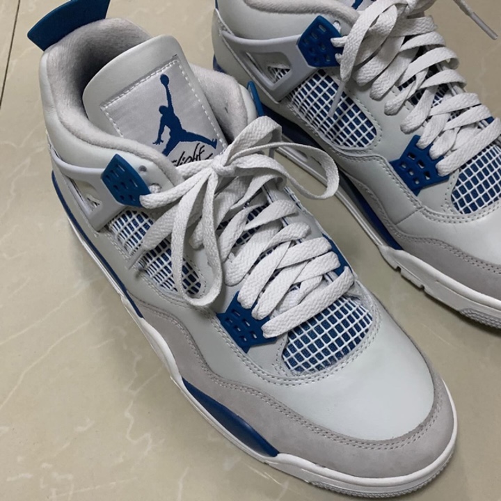 Jordan 4 Retro Midnight Navy, Jordan 4 Retro Red Cement 착용 스타일 - 3