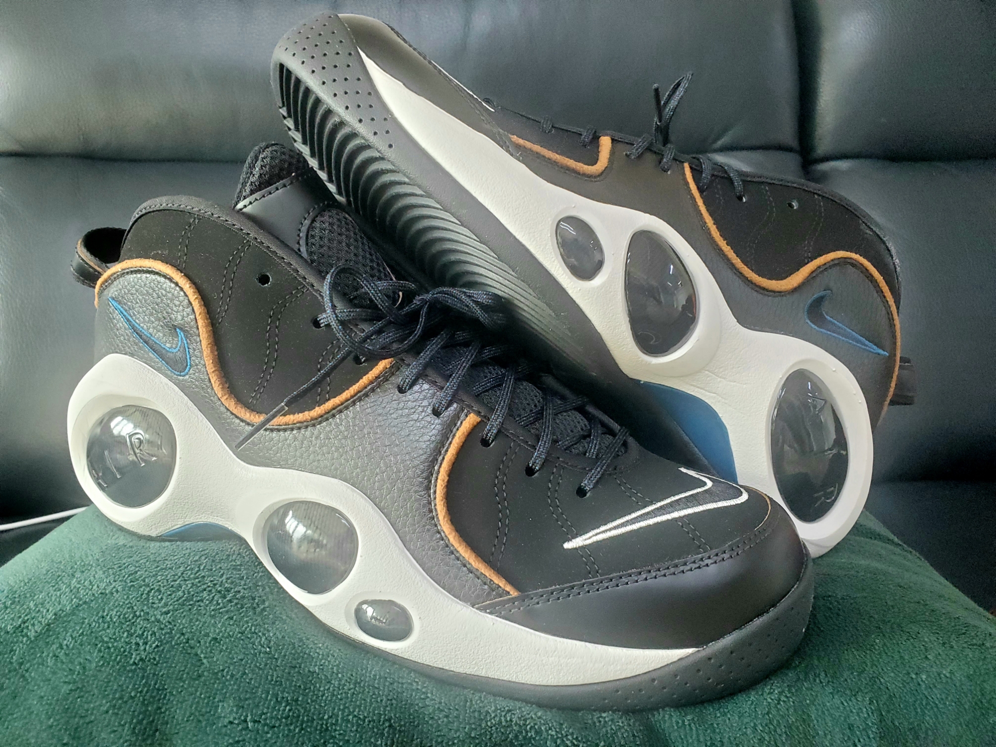 Nike Air Zoom Flight 95 Black and Valerian Blue, Nike Air Zoom Flight 95 Black Metallic 2022 착용 스타일 - 1