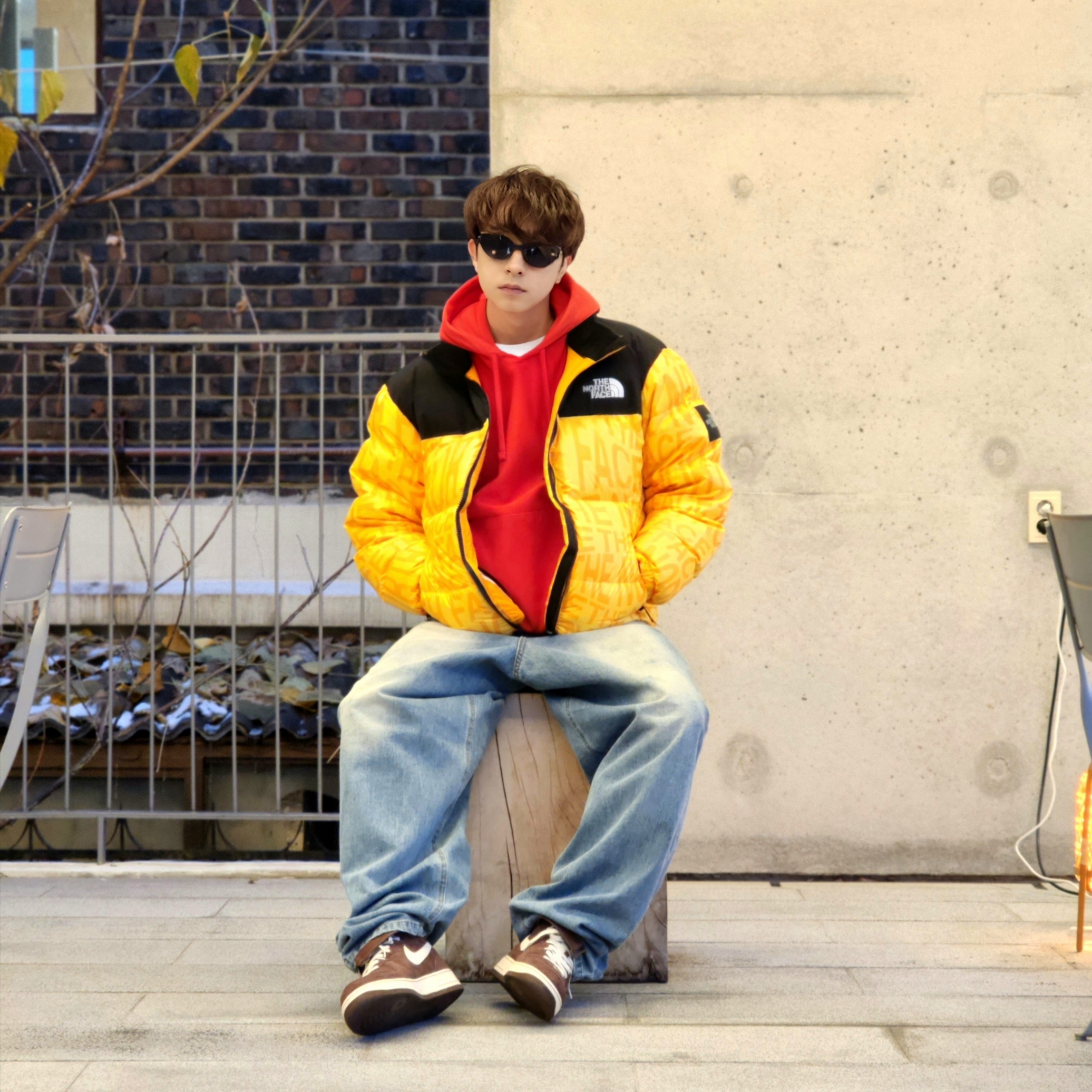 The North Face White Label Novelty Nuptse Down Jacket P Yellow, Stussy Beach Roots Hoodie Red 착용 스타일 - 3