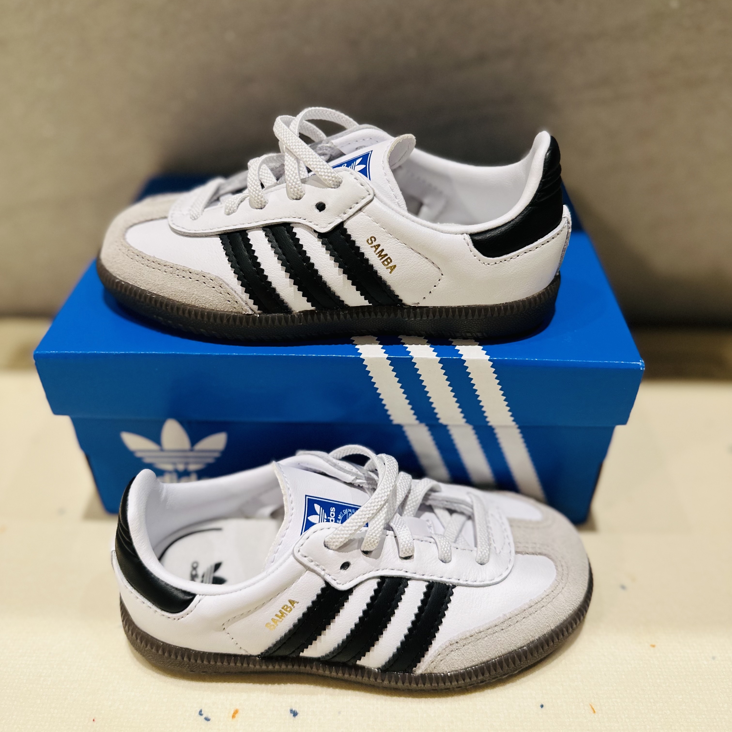 (Infant) Adidas Samba OG Cloud White Core Black, (Infant) Adidas Samba OG EL White Black 착용 스타일