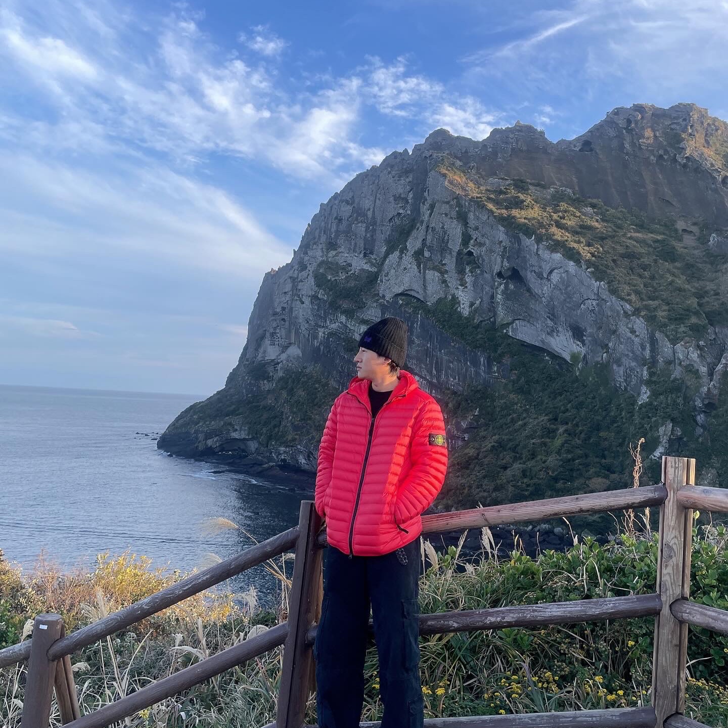 Stone Island 40324 Loom Woven Chambers R-Nylon Down-TC Packable Jacket Red - 22FW 착용 스타일 - 1