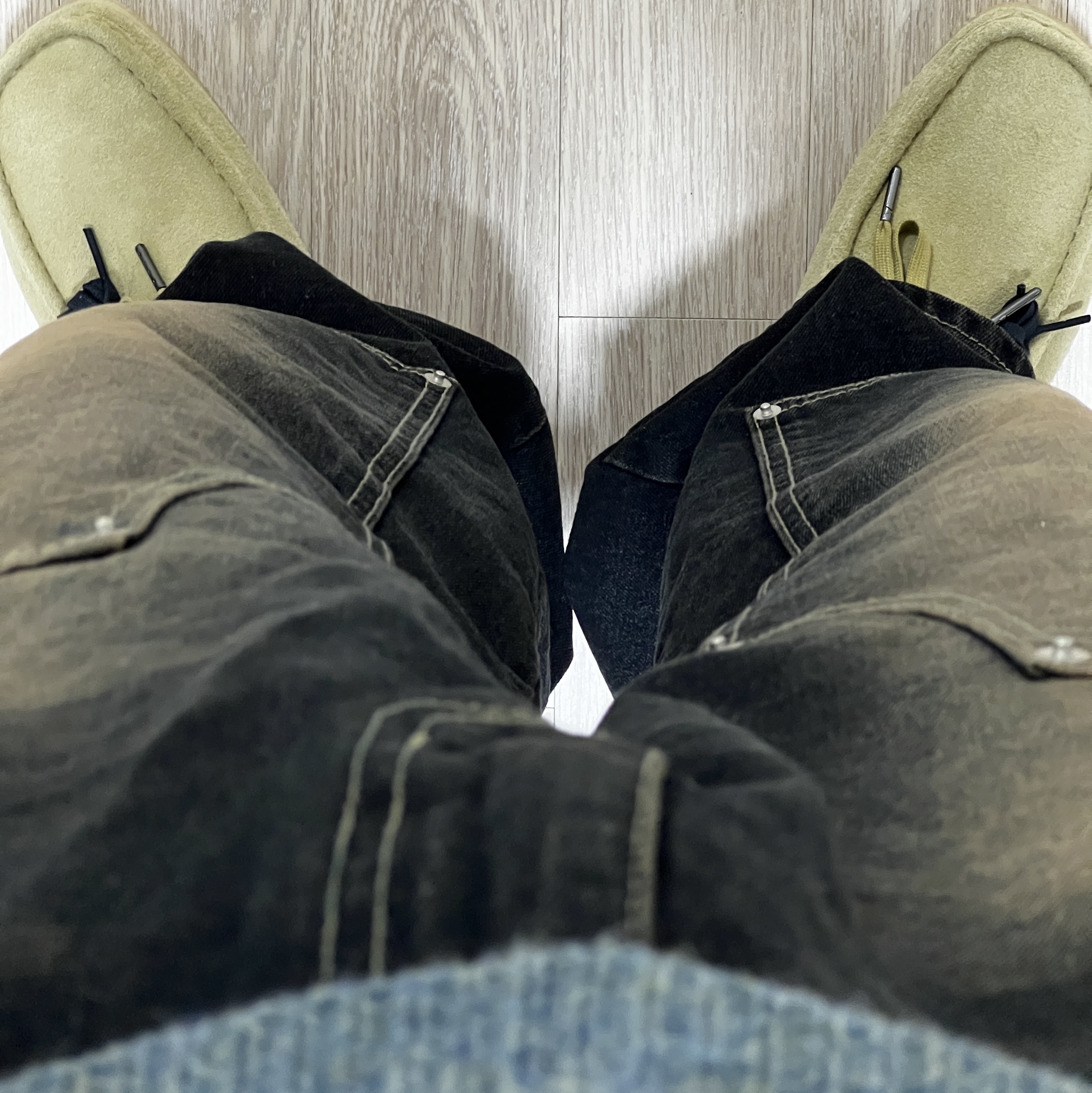Clarks Wallabee Maple Suede 착용 스타일