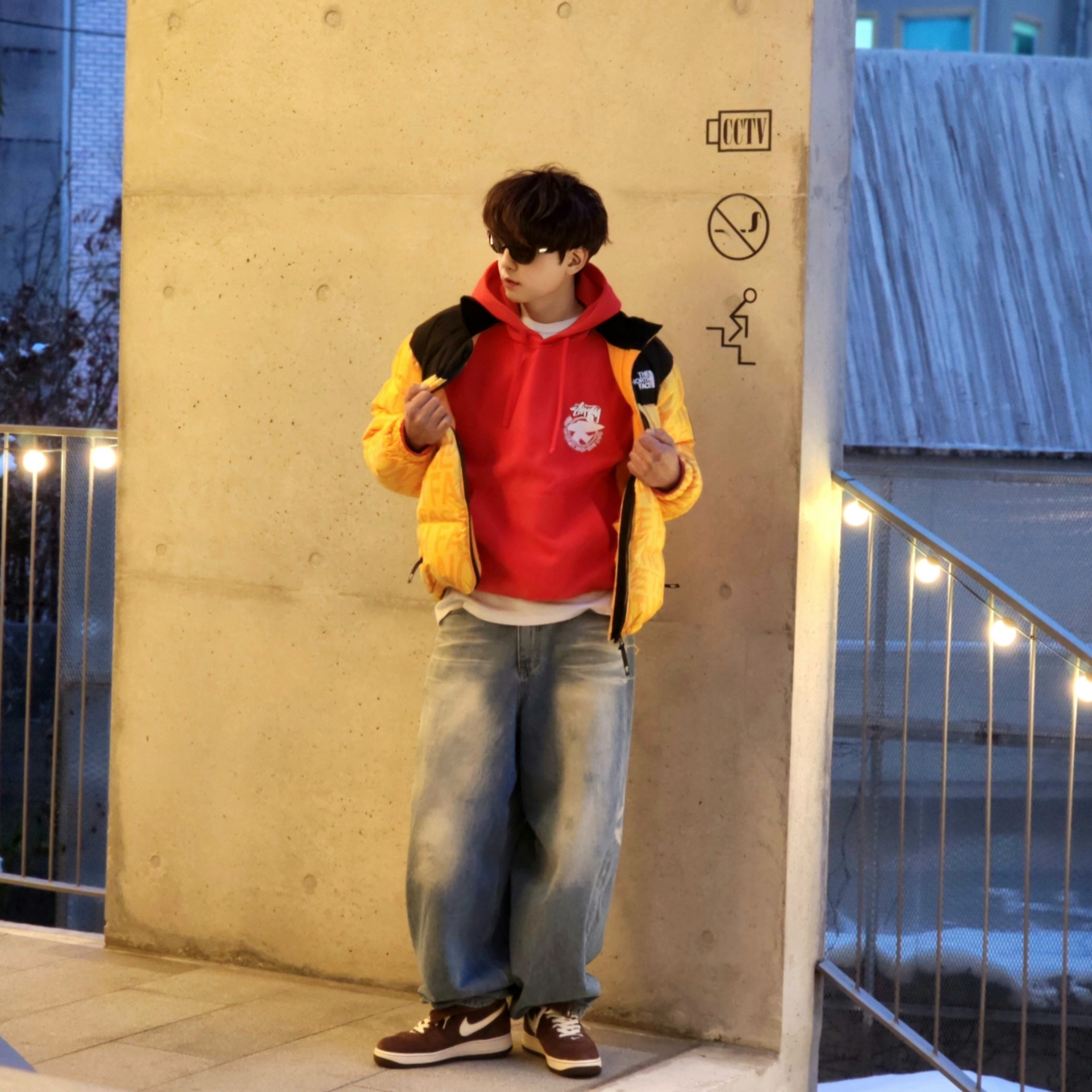 The North Face White Label Novelty Nuptse Down Jacket P Yellow, Stussy Beach Roots Hoodie Red 착용 스타일 - 9