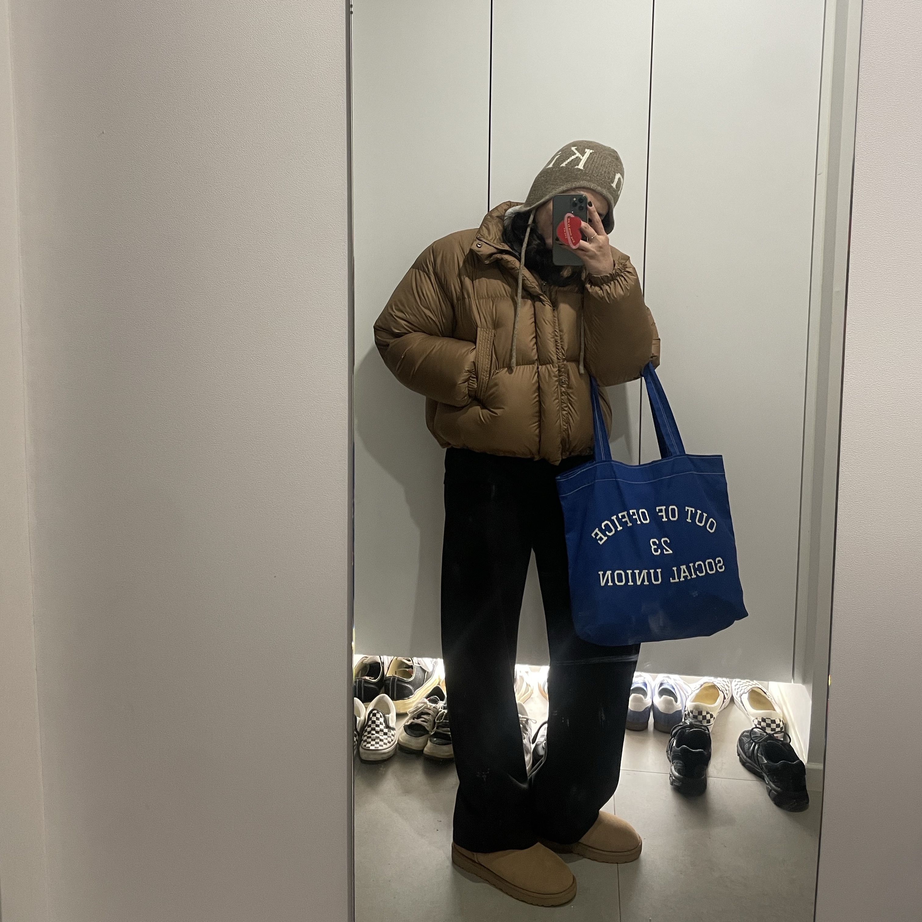 (W) UGG Classic Ultra Mini Boots Chestnut 착용 스타일