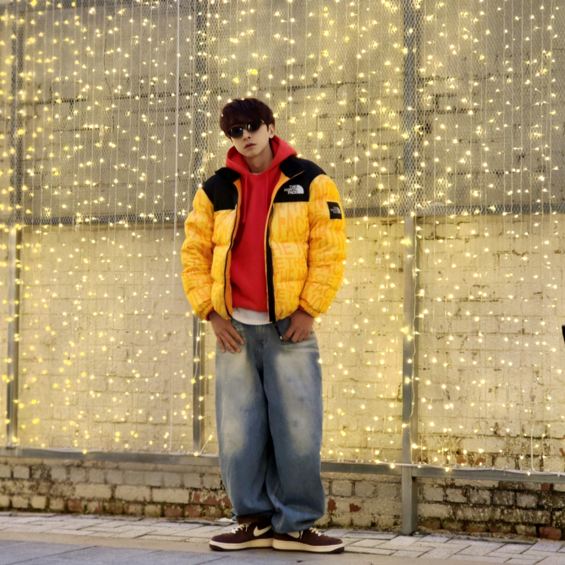 The North Face White Label Novelty Nuptse Down Jacket P Yellow, Stussy Beach Roots Hoodie Red 착용 스타일 - 4