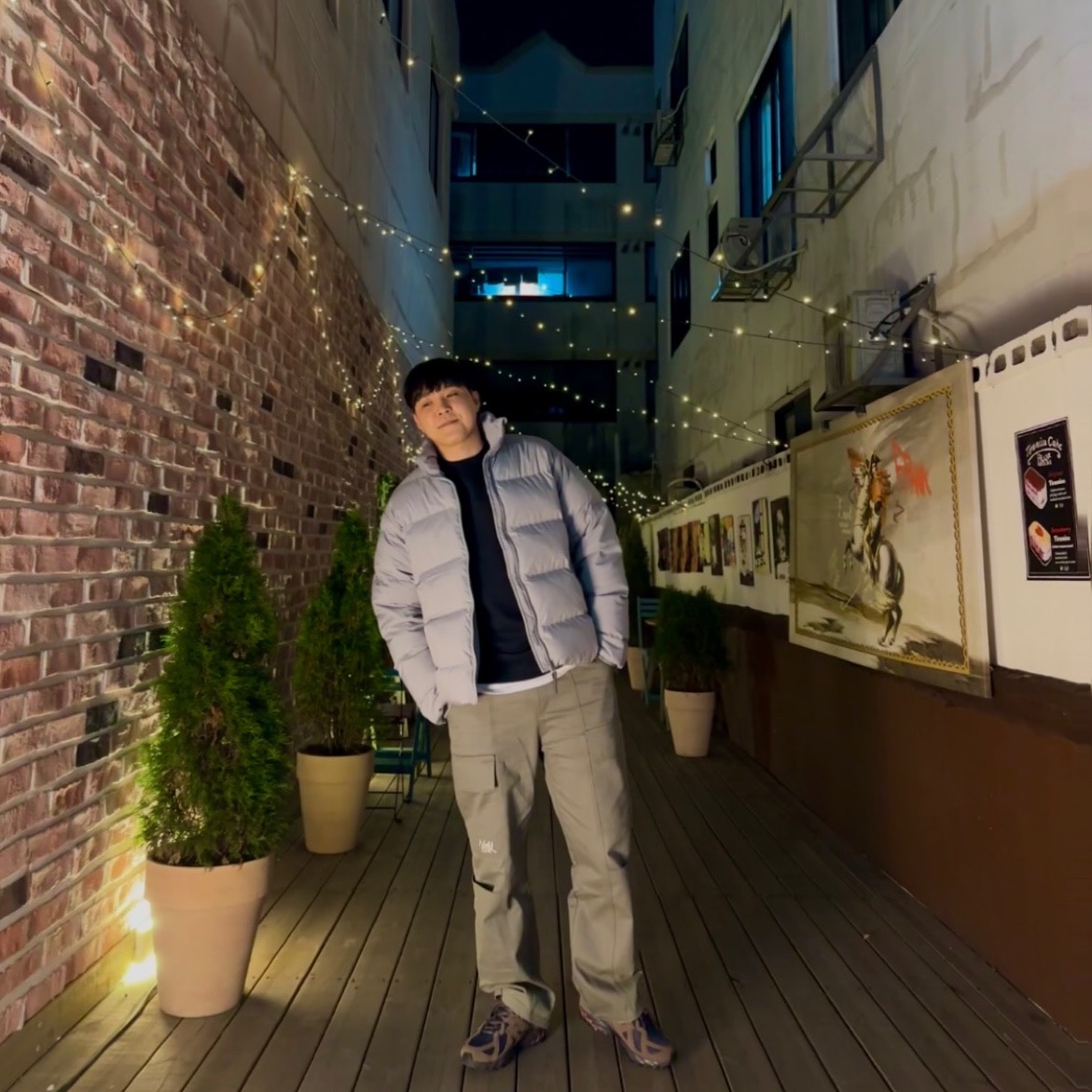 뉴발란스 ML610T 다크 머쉬룸 - D 스탠다드 착용 스타일