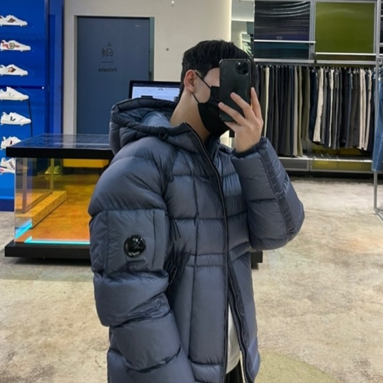 C.P. Company DD Shell Hooded Down Jacket Infinity Blue - 22FW, C.P. Company D.D Shell Hooded Quilted Down Jacket Olive Night - 23FW 착용 스타일 - 1