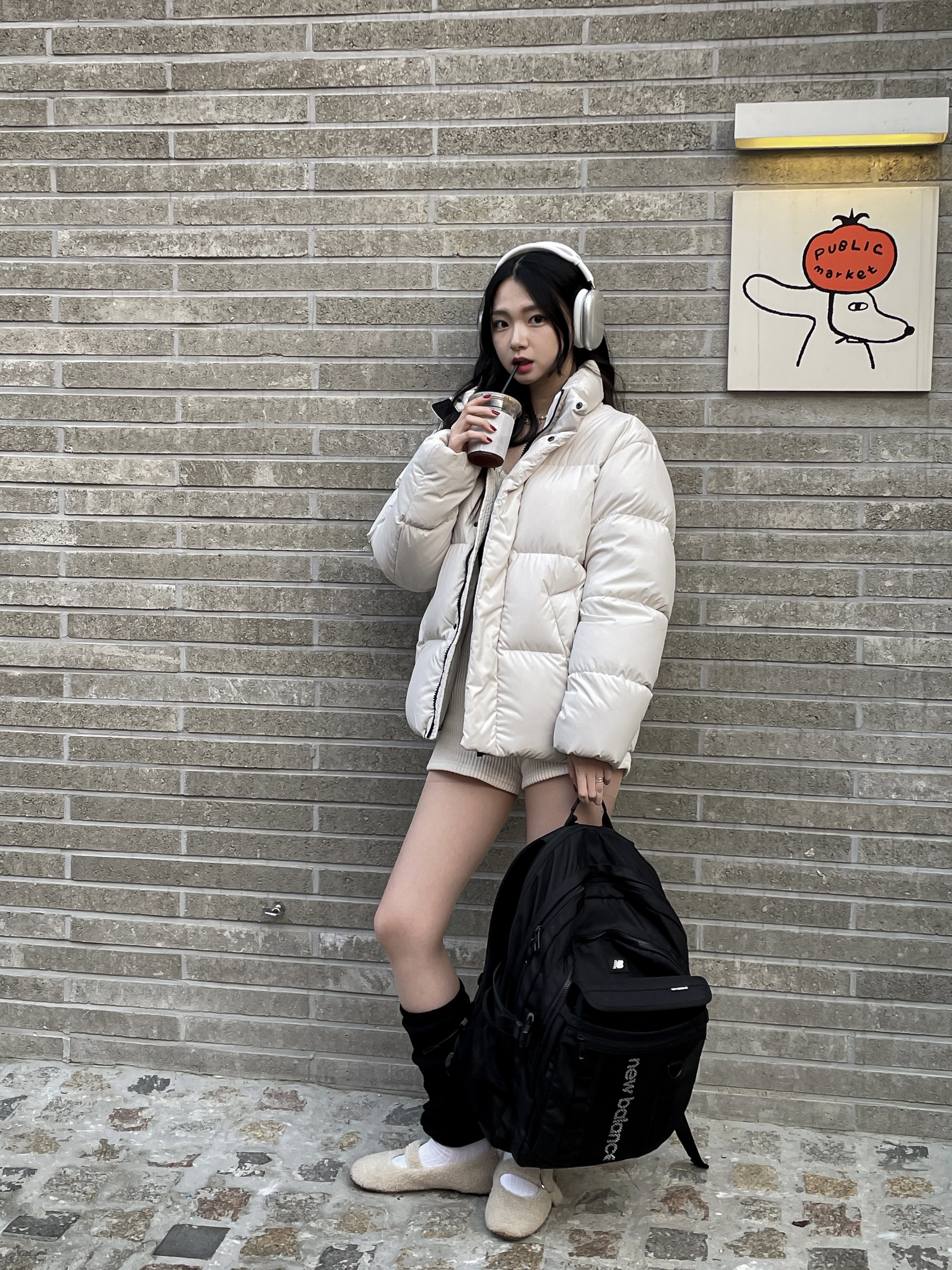 Vivienne Westwood One Row Pearl Bas Relief Choker Silver, Apple AirPods Max Lightning Silver (Korean Ver.) 착용 스타일 - 2